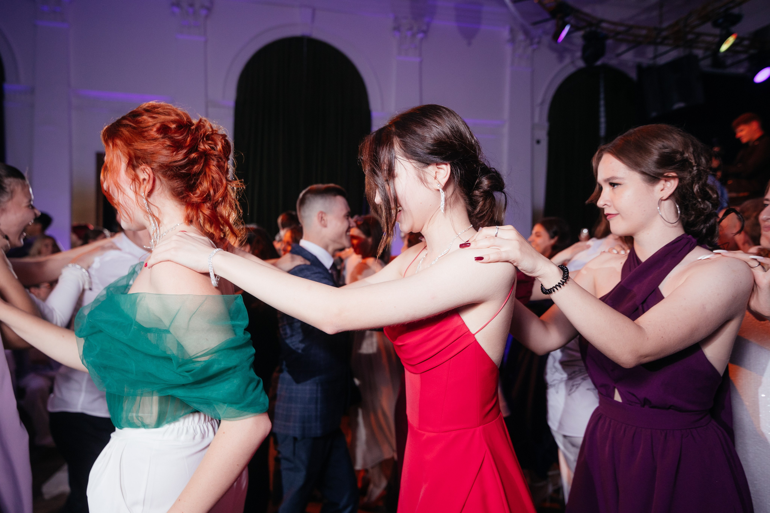 Выпускной 11 класс. Фотограф Крохин Олег