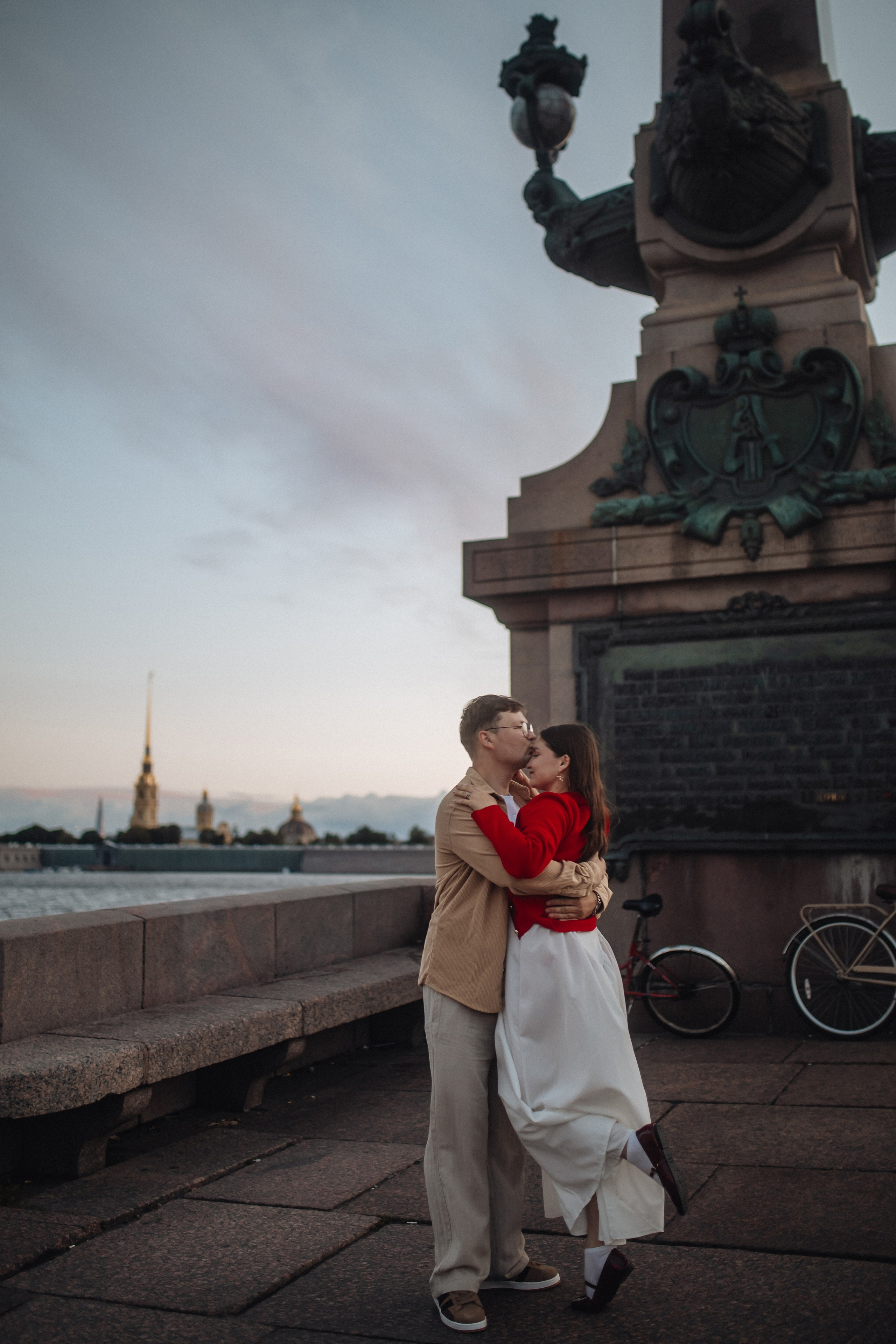 Рассвет в Питере. Фотограф в Санкт Петербурге Лара Великова