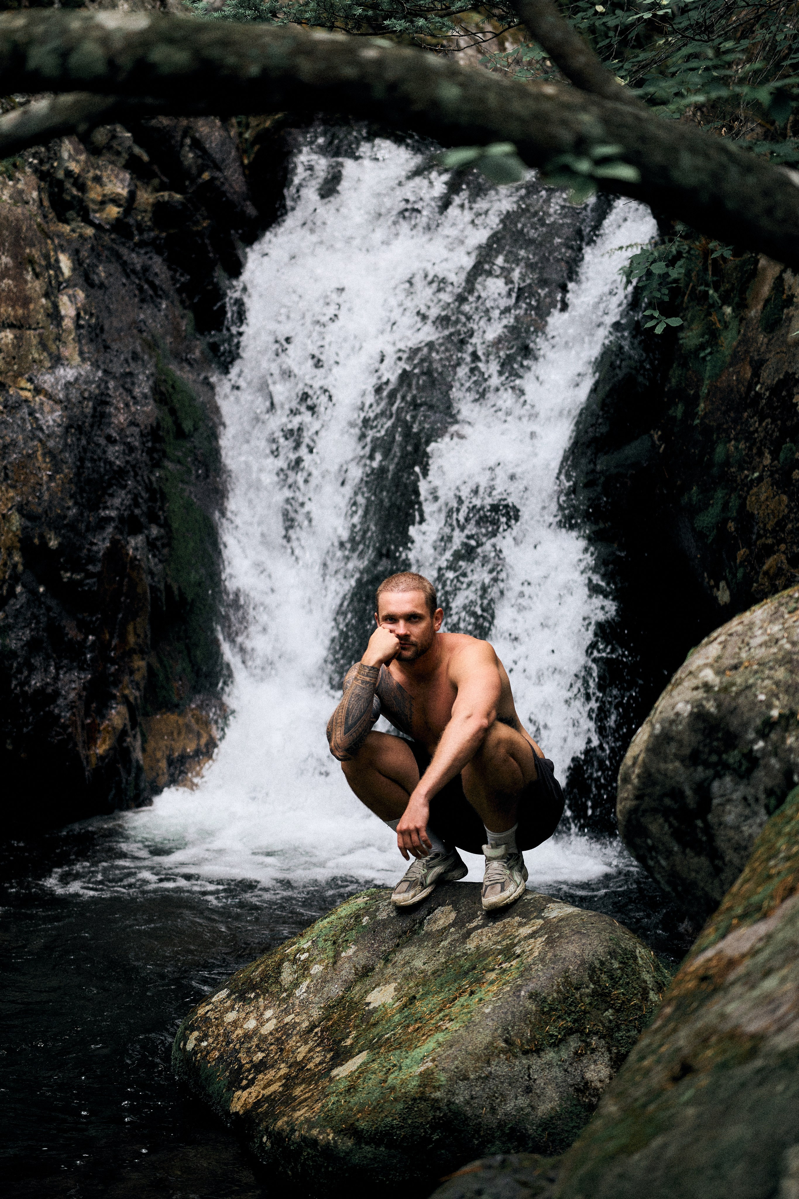 Фото поход на гору Пидан. Фэшн-фотография и портреты в Владивостоке. Превращаю съёмку в повествование — создаю образы с сюжетом, которые остаются в памяти