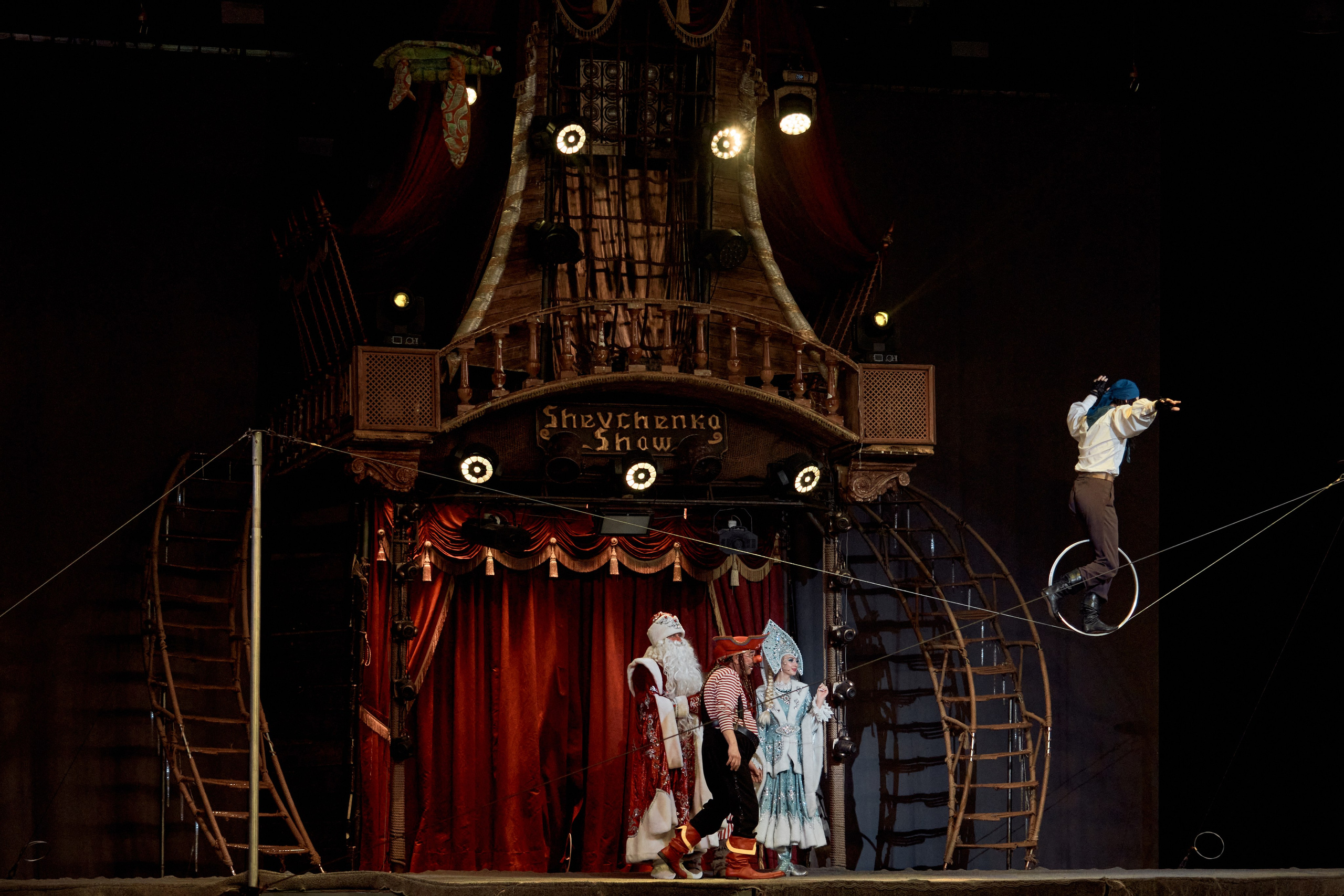 Цирк «На воде». Фотограф