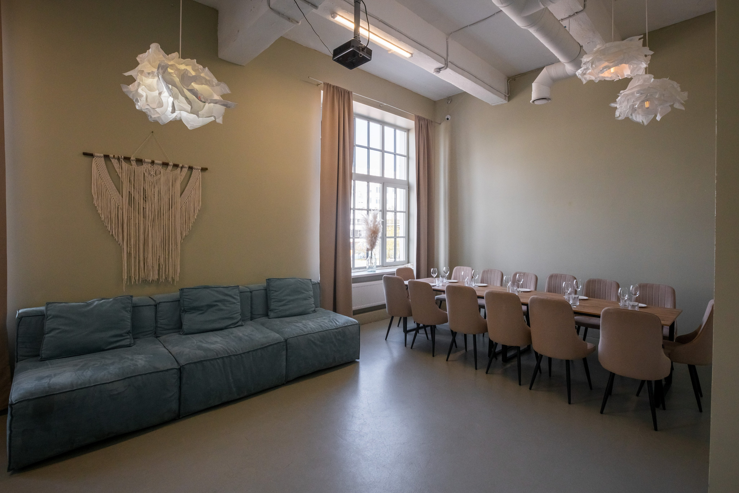 Mr. Boho (лето). Аренда лофта в СПб для мероприятий