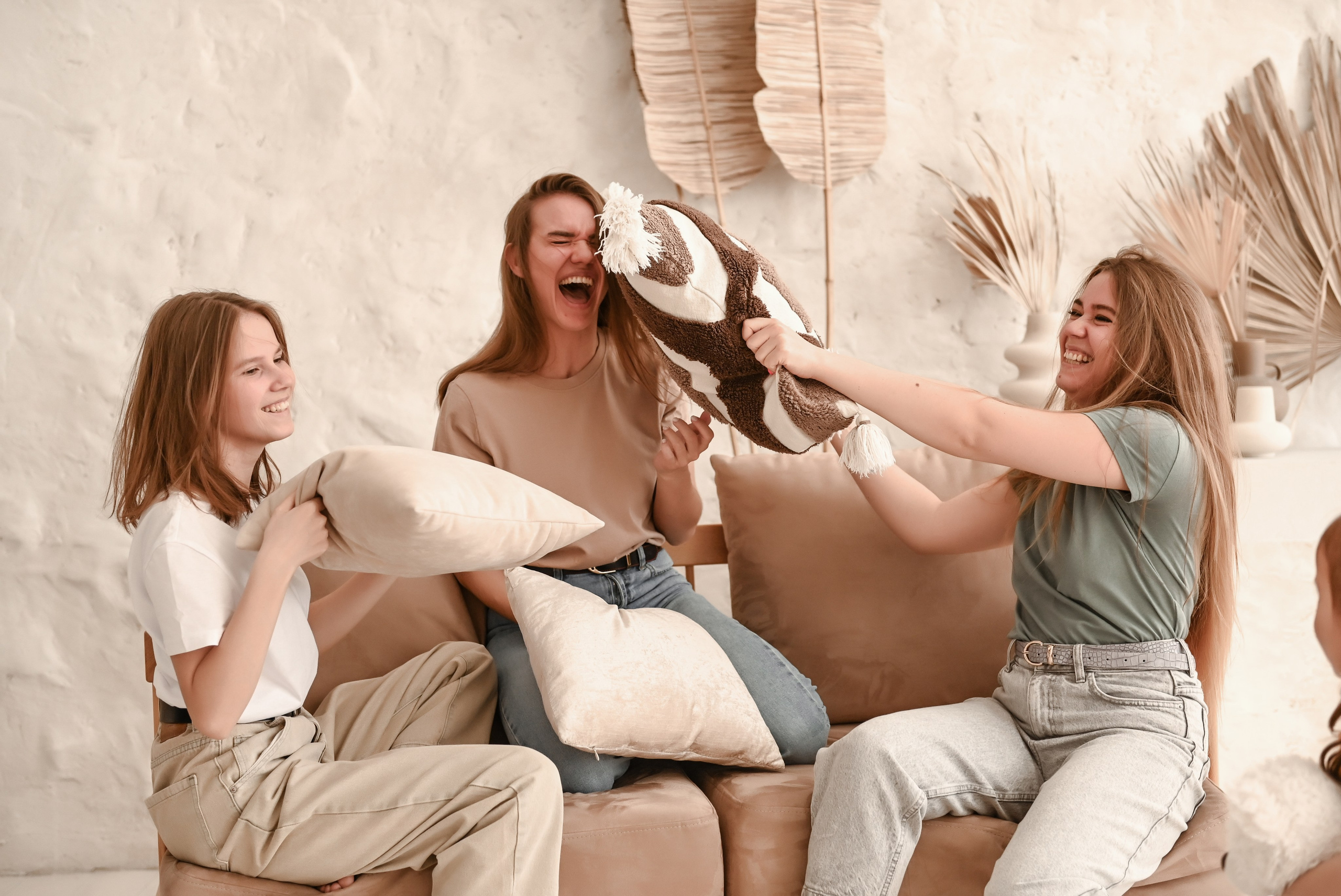 Семейная студийная  фотосессия 2. Свадебный, семейный, детский, контент фотограф в Омске Максим Ильин