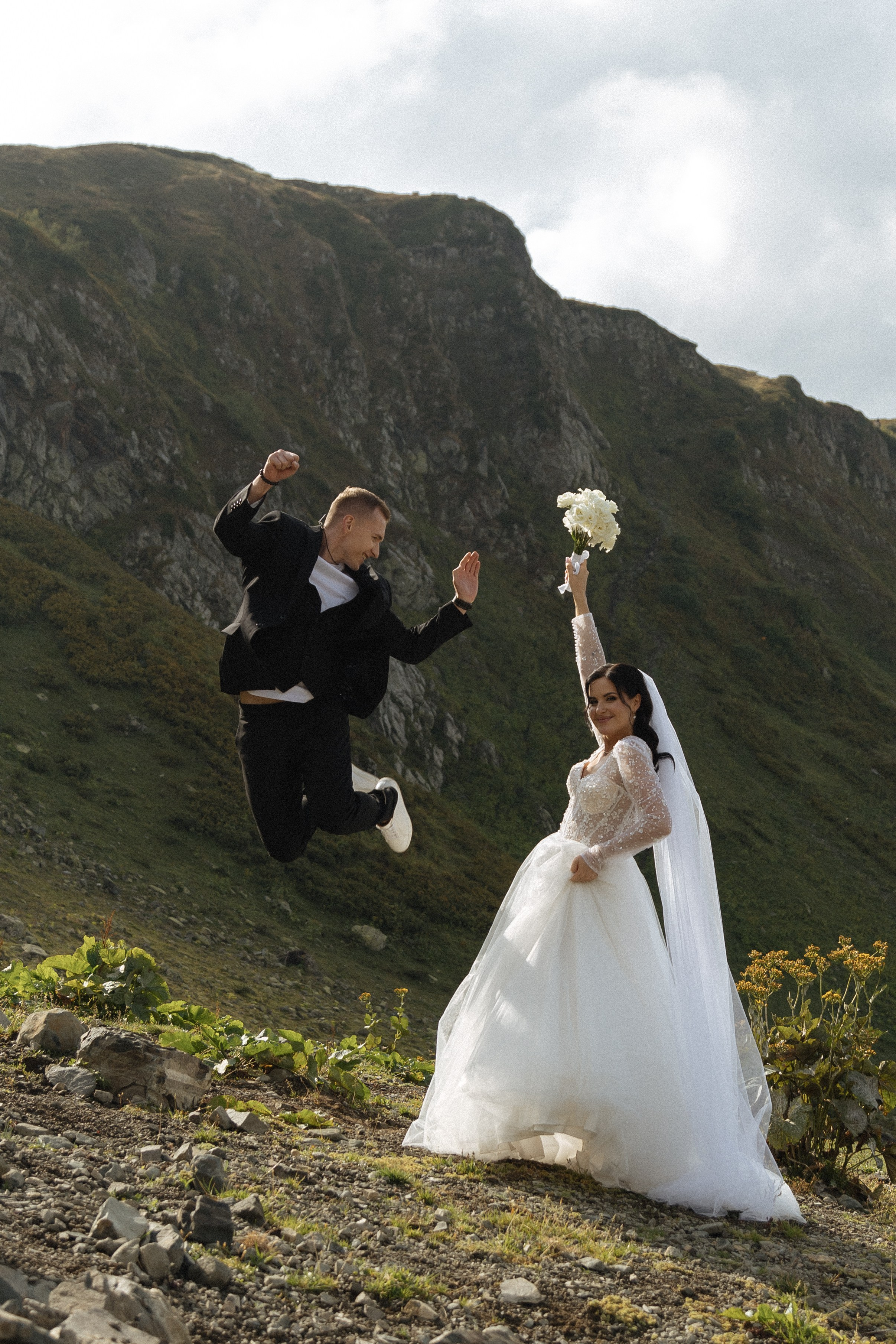Свадебная Фотосессия в горах Сочи Красной поляны. Фотограф Сочи Адлер Сириус Красная поляна Олеся Минив