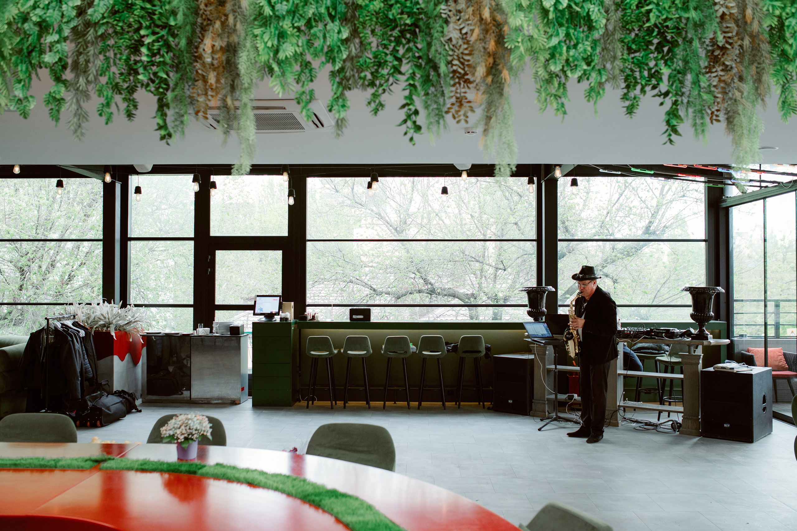 Ресторан. День рождения. Атмосфера. Свадебный фотограф Константинова Елена