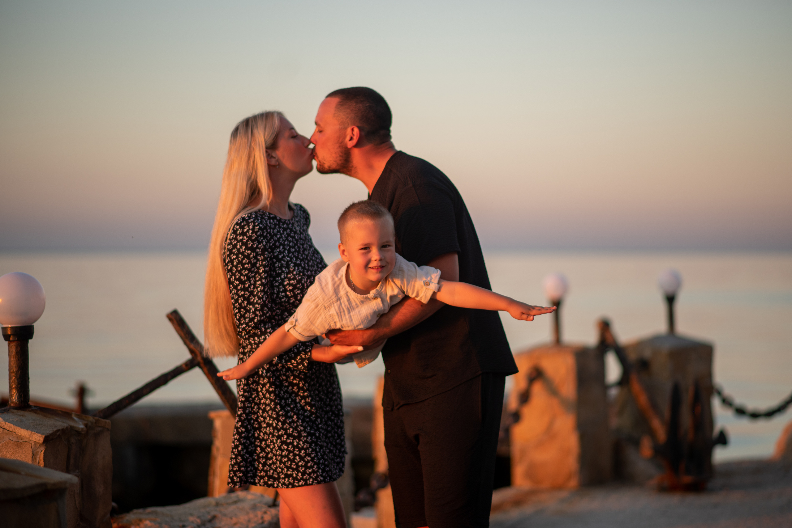 Вика, Артём и Дамир. Семейный и свадебный фотограф в Феодосии и Коктебеле