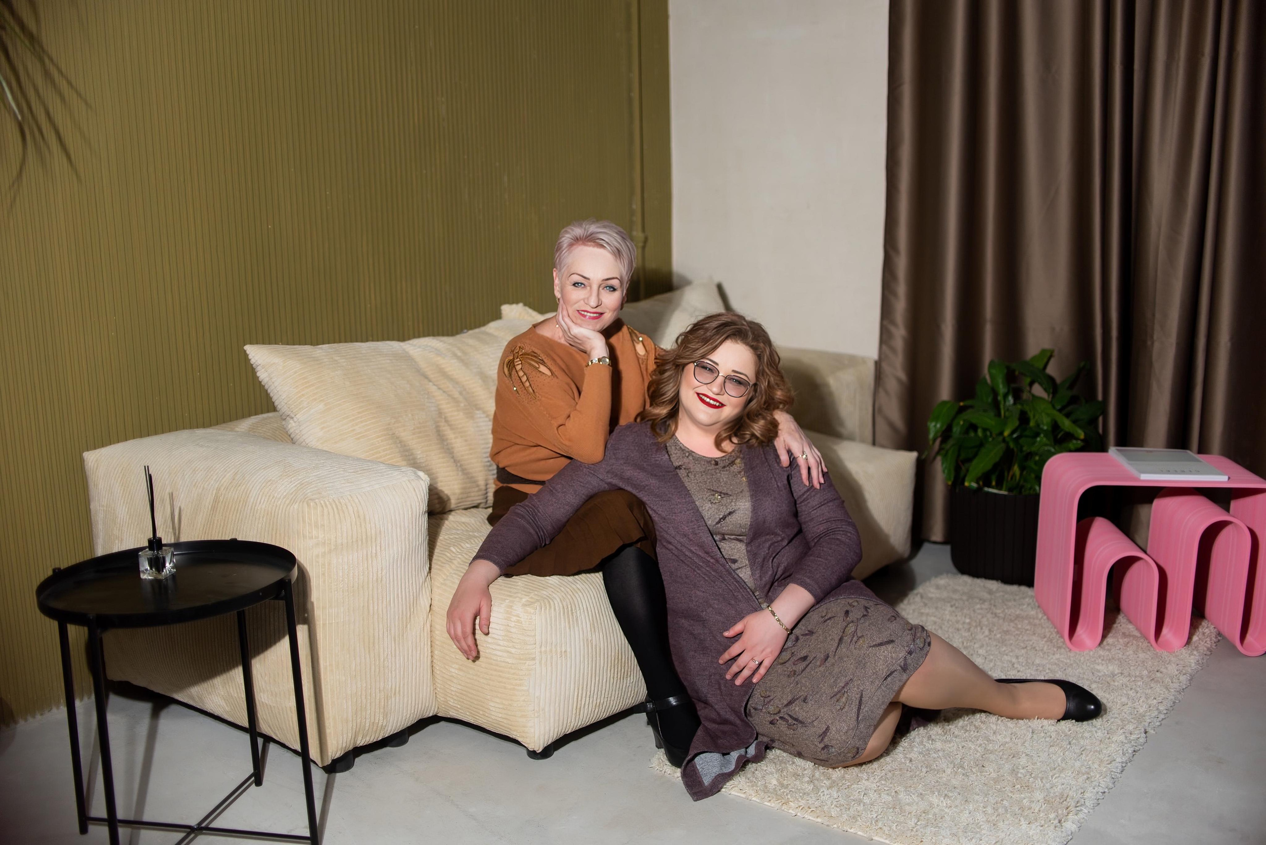 Евгения с мамой. Семейный и свадебный фотограф в Феодосии и Коктебеле