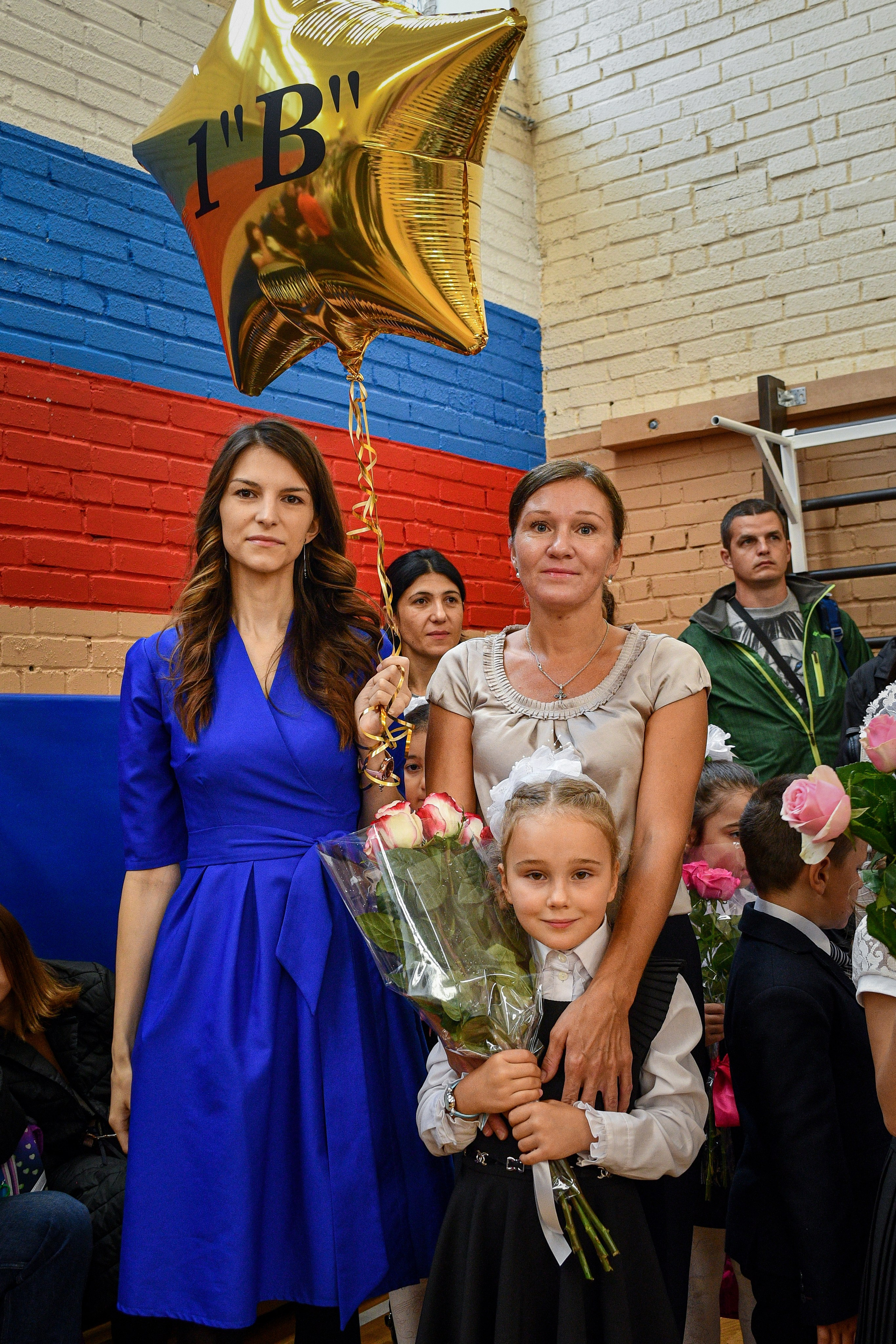 Линейка в 1 классе. Фотограф в Санкт-Петербурге Ксения Яковчук