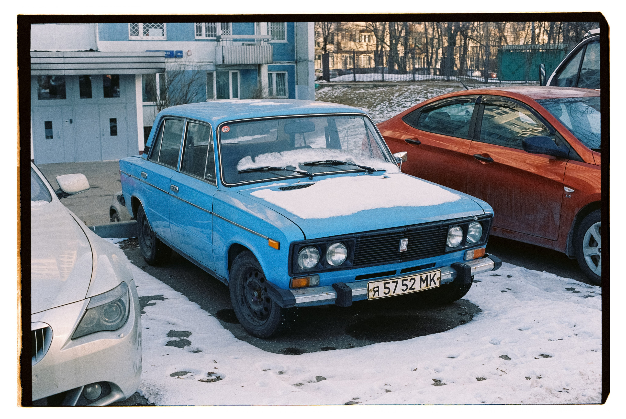 CARS. ANNA — PHOTOGRAPHER