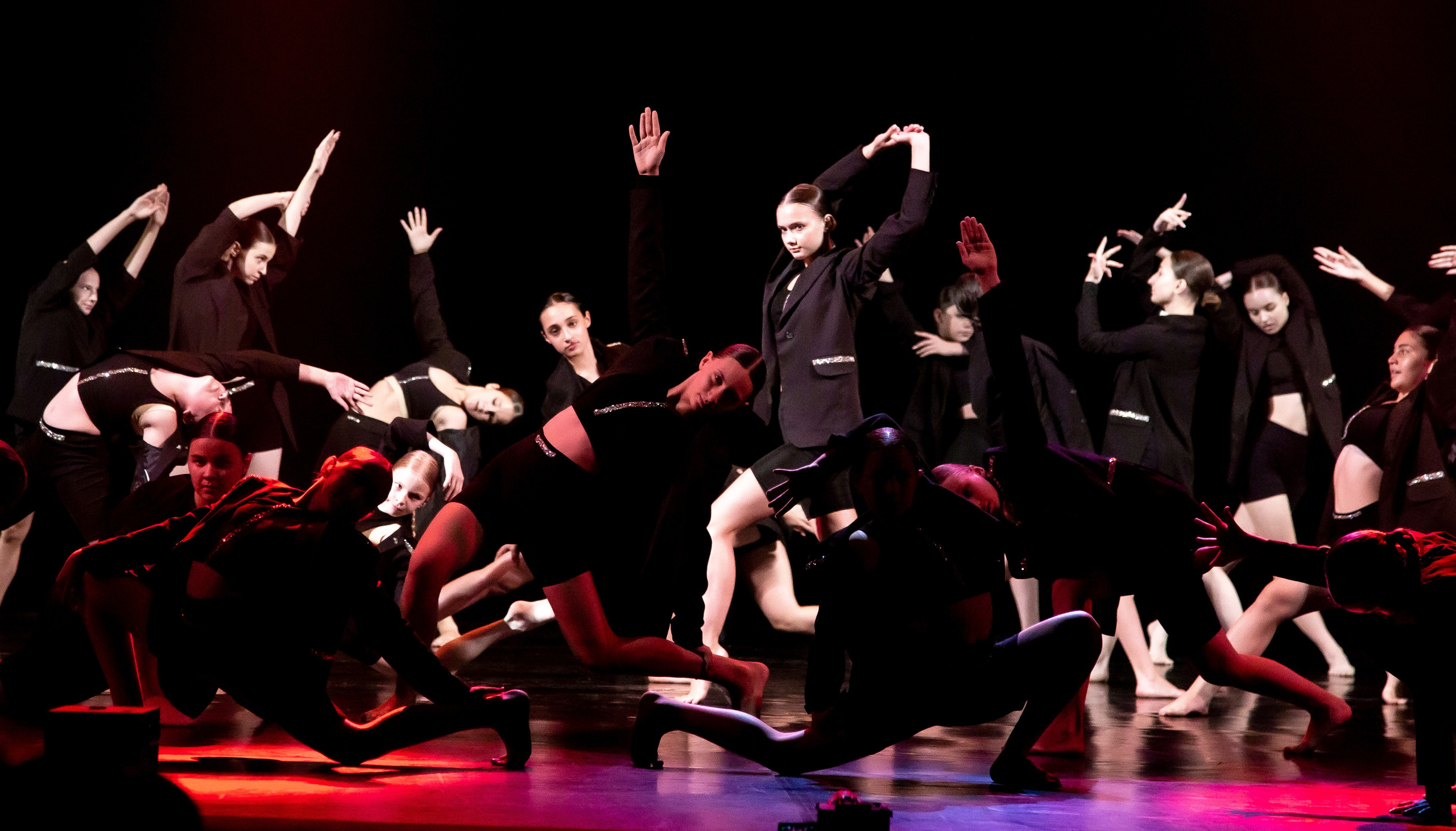 ОТЧЕТНЫЙ КОНЦЕРТ ХОРЕОГРАФИЧЕСКОЙ ШКОЛЫ НИКА. Фотограф в Сочи Юрий Шептаев