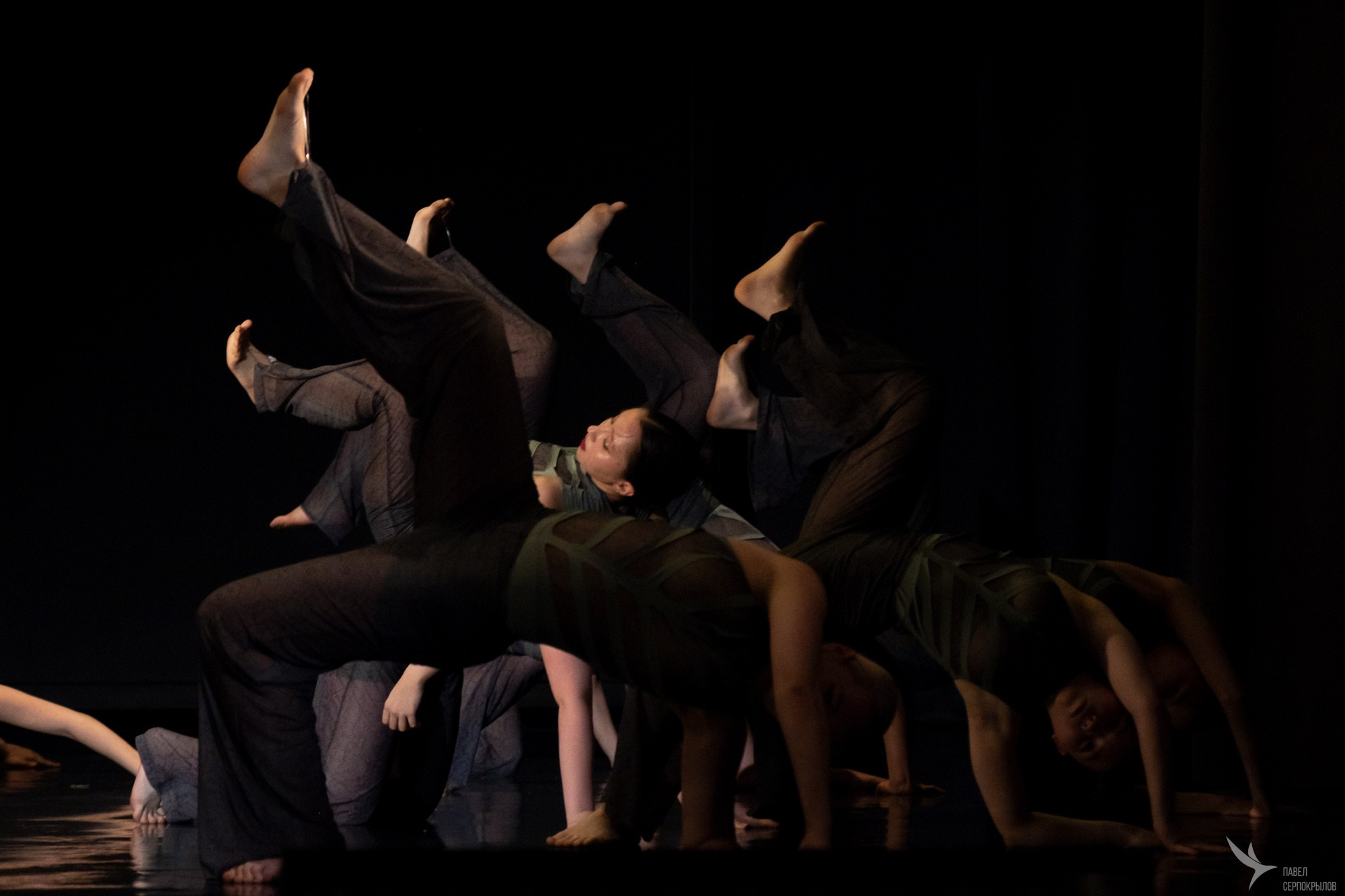 Концерт народного хореографического коллектива «Виктория». Репортажный фотограф в Казани Павел Серпокрылов