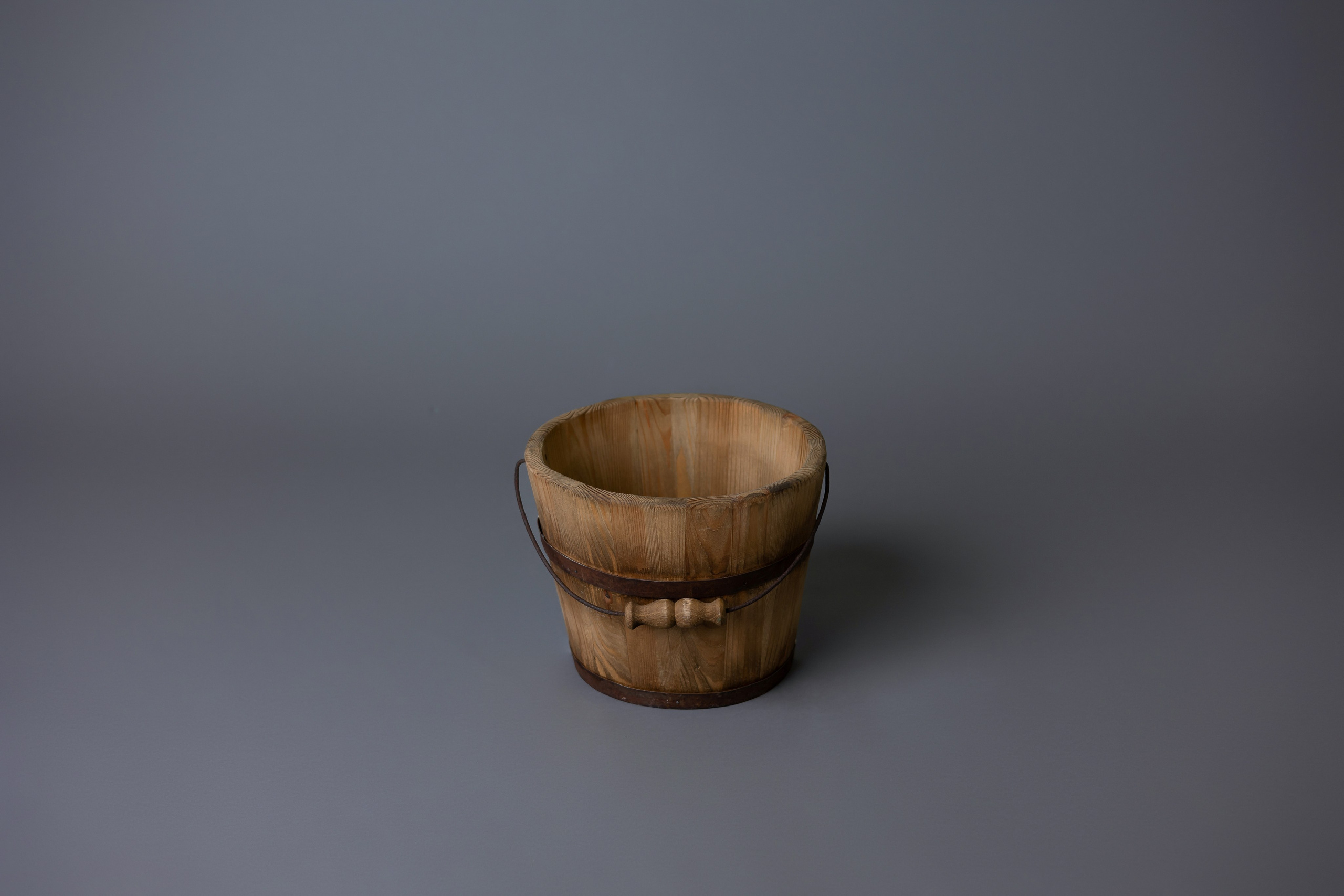 ДЕРЕВЯННЫЙ РЕКВИЗИТ. Фотостудия в Строгино