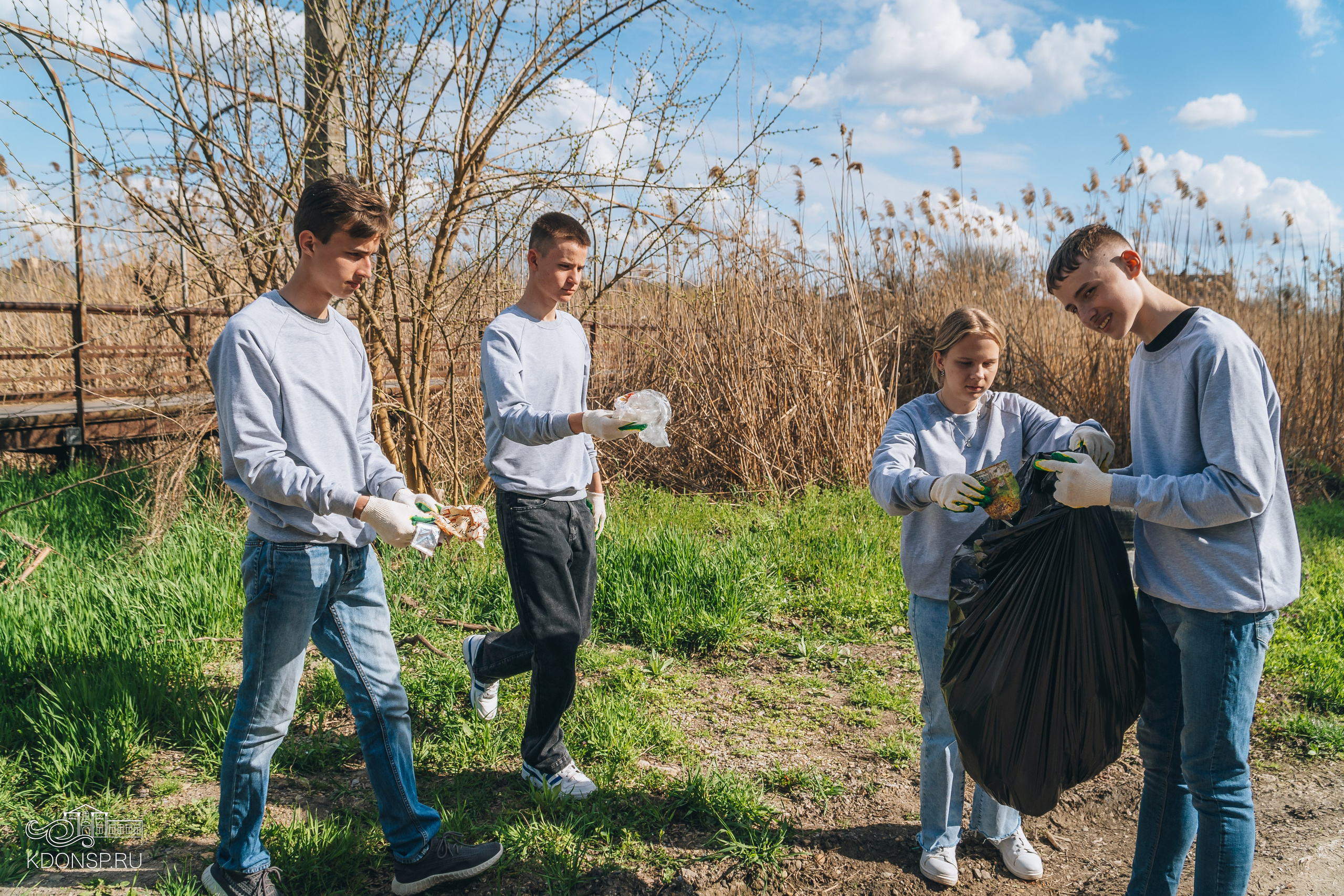 Экологическая акция «Час земли». Новотитаровский Дом культуры