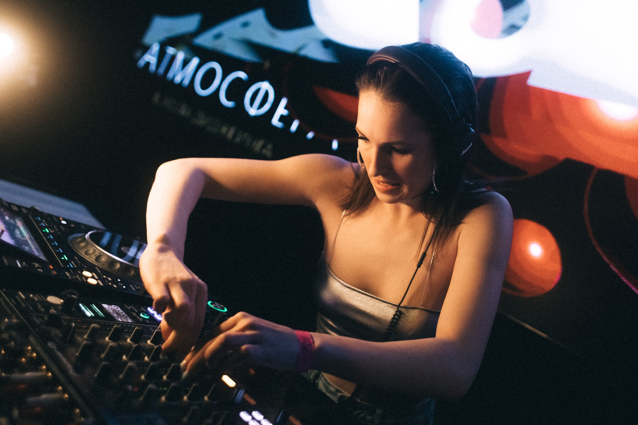 Выпускной школы диджеинга «Атмосфера». Фотограф Кемерово | Сергей