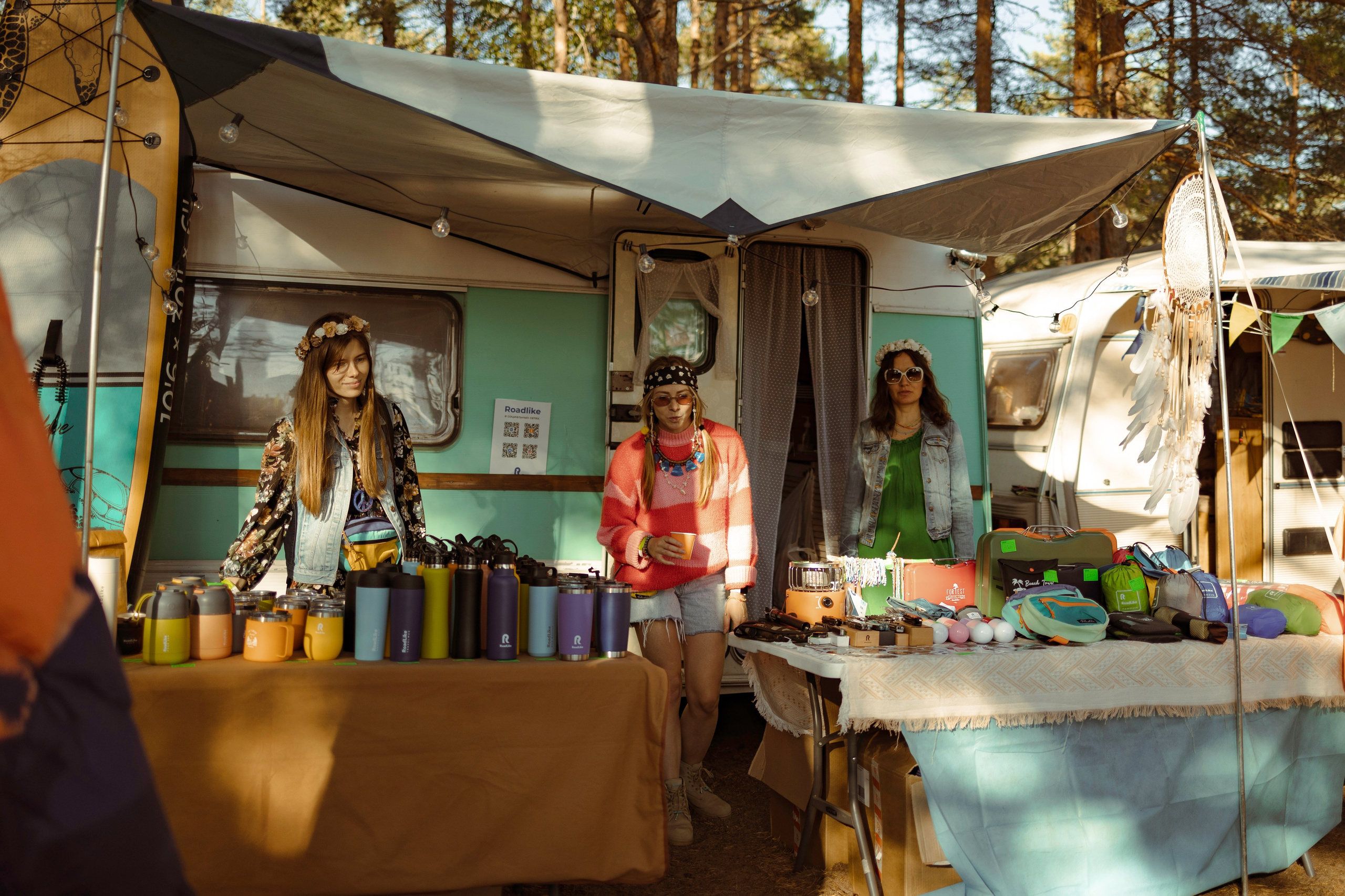 Фестиваль Hello Camper закрытие 2023. Репортажный и портретный фотограф в Санктпетербурге. Видиосъемка мероприятий в Санкт-Петербурге