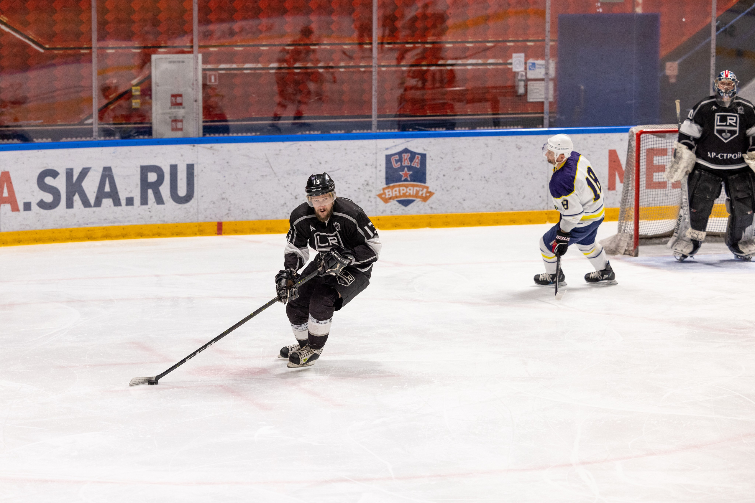 Бульдозер vs. LR-строй. Фотограф Александр Заломаев