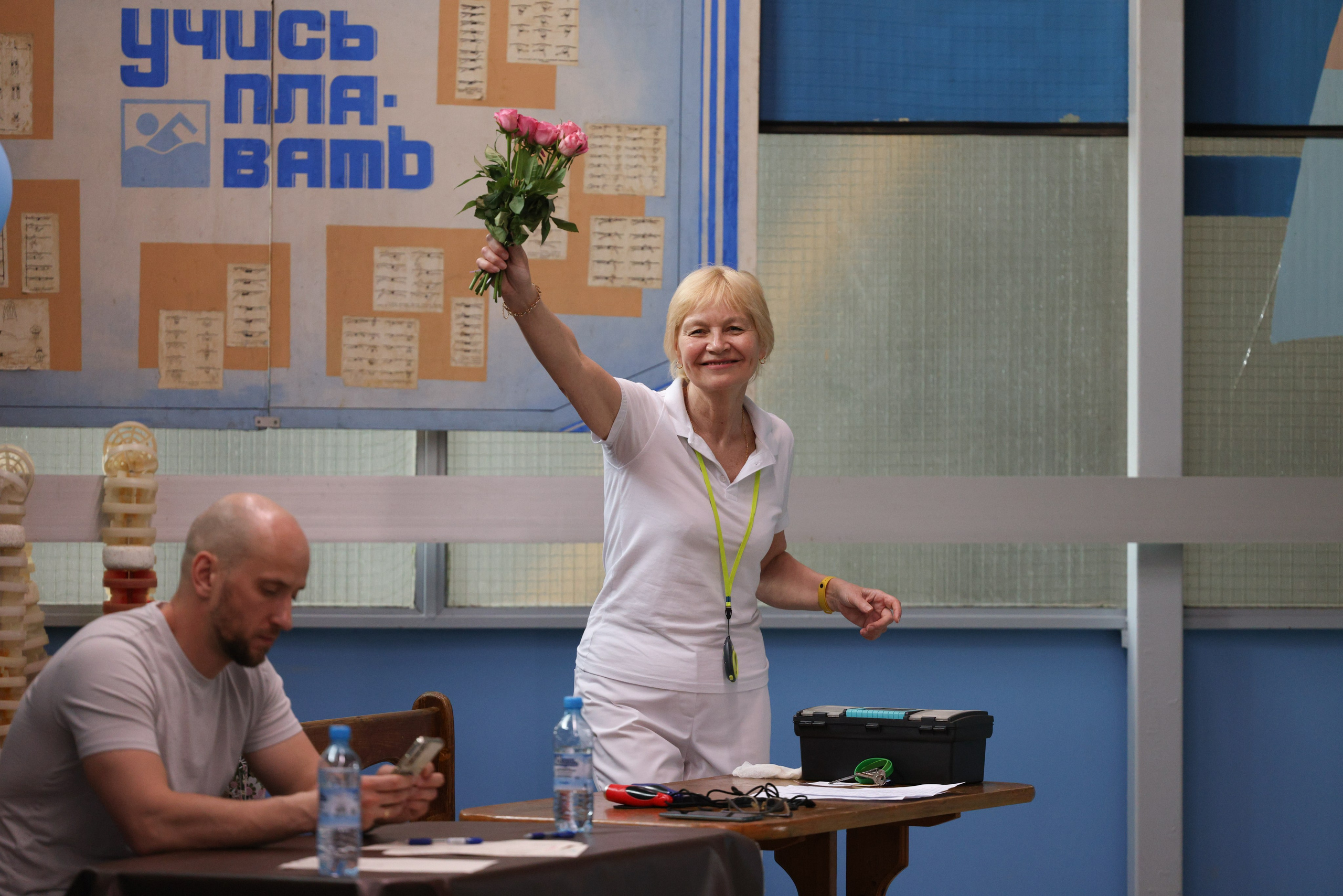 Веселый дельфин. Плавание. Дети 8-9 лет. Фотограф Александр Заломаев