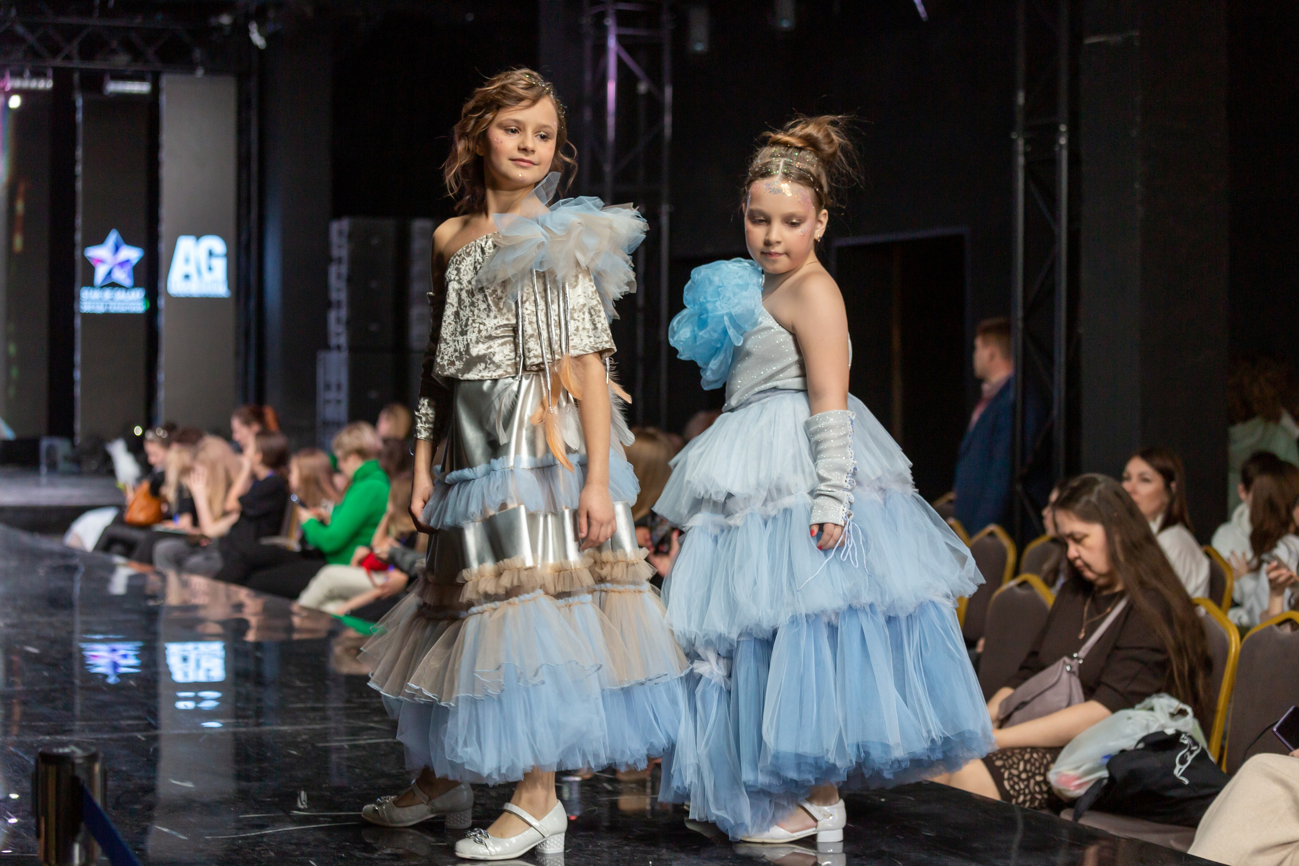 Звезда галактики. Яровит Холл. Репортажный, семейный, свадебный, портретный фотограф