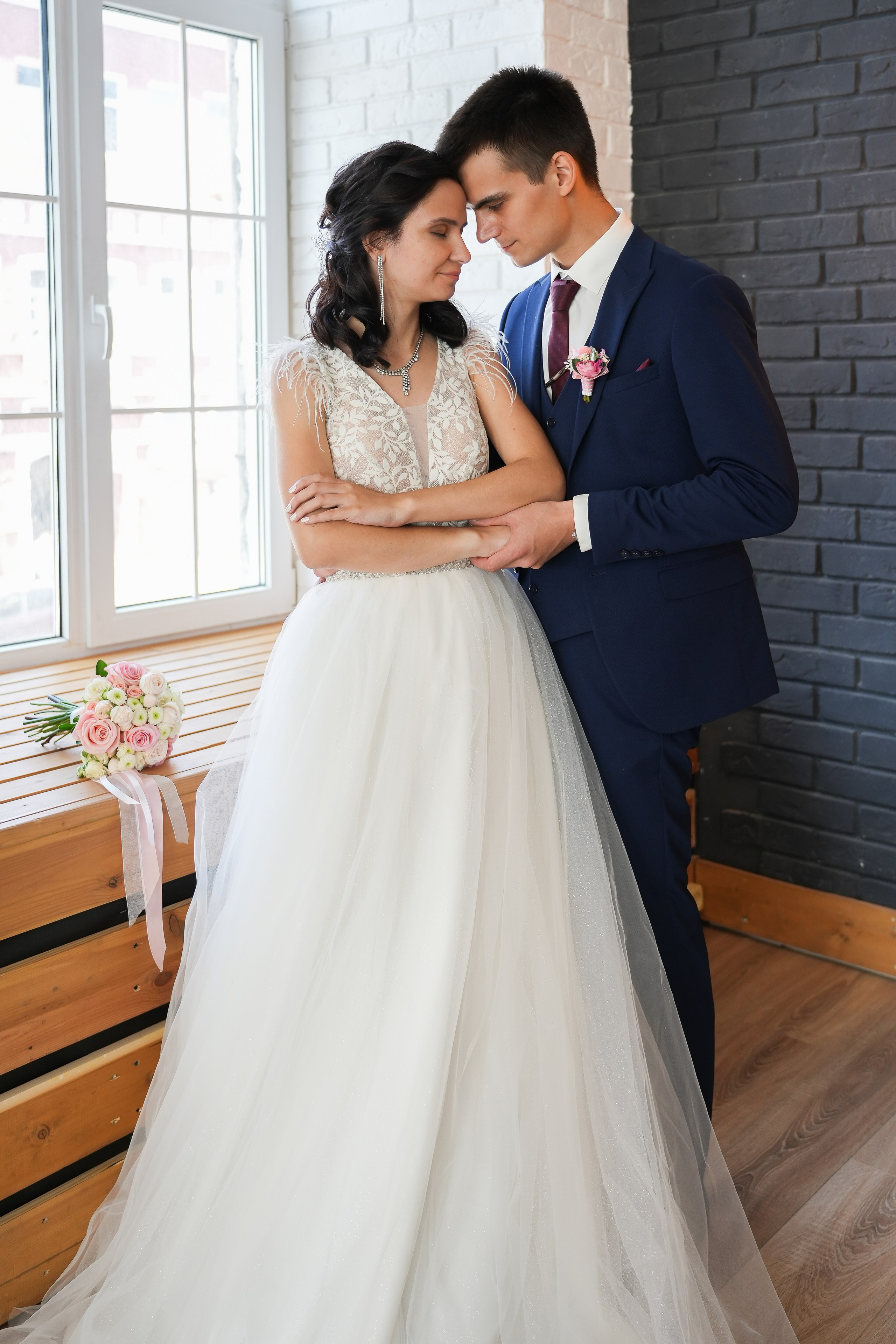 Свадебная фотосессия в интерьерной студии. Семейный фотограф Владимир Просвиркин. г. Самара