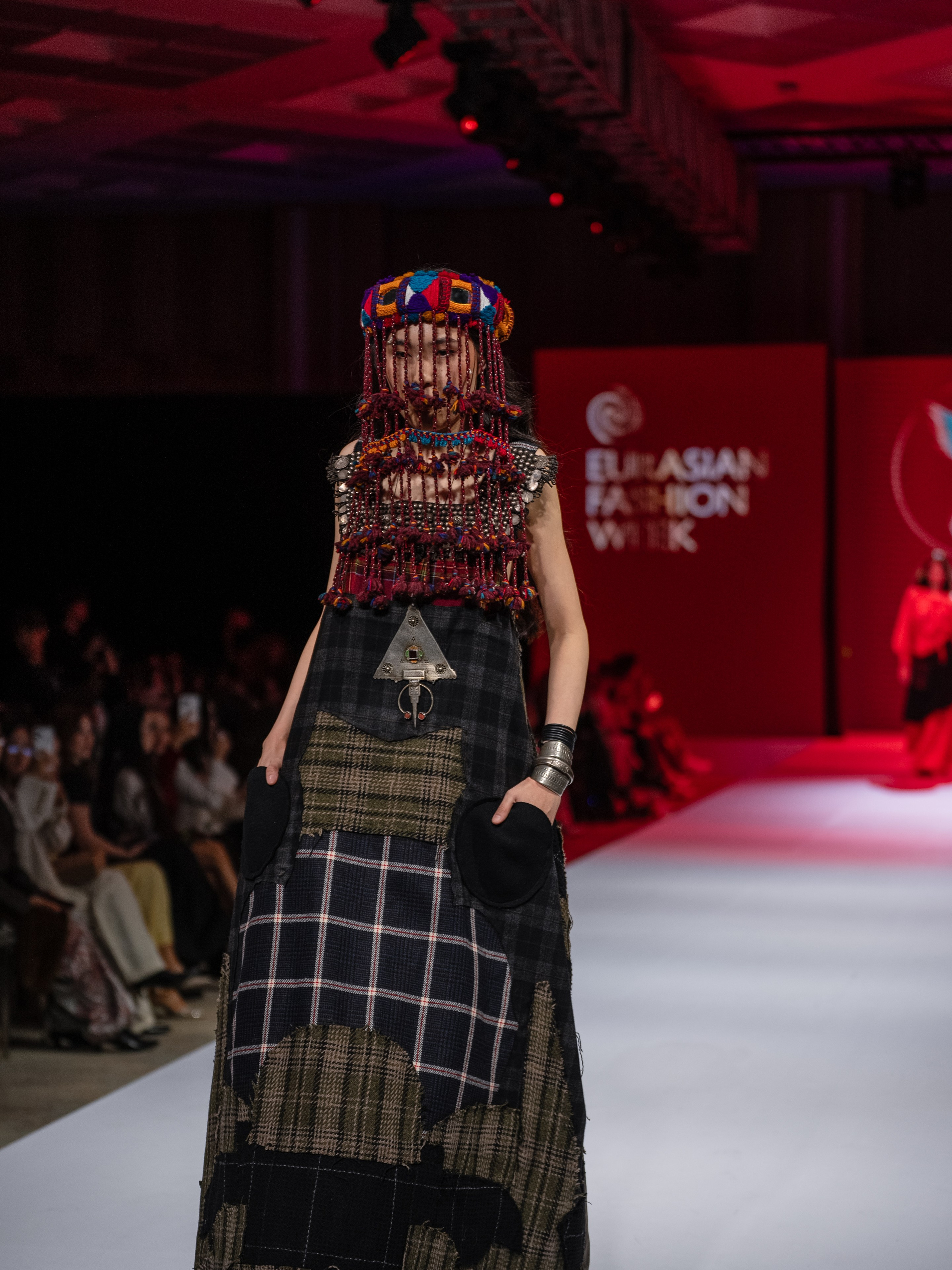 EURASIAN FASHION WEEK Reberth. Сайт Алматинского НЮ АРТ, будуар и фэшн фотографа Дениса Карпенко