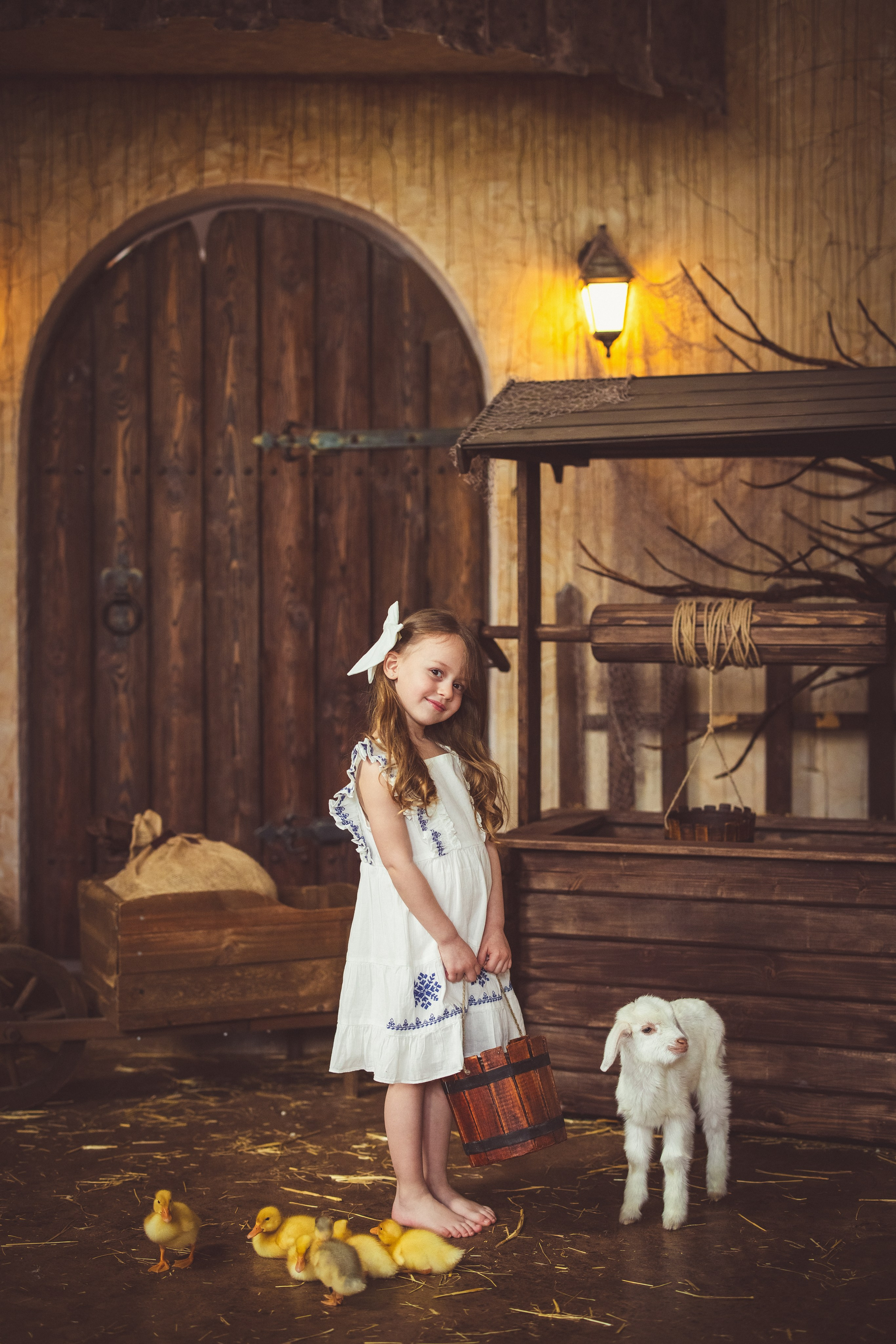 Пасхальный фотопроект с козочкой и утятами, в фотостудии «Эль» 2024 г. Семейный и детский фотограф в Краснодаре Анна Трашкова
