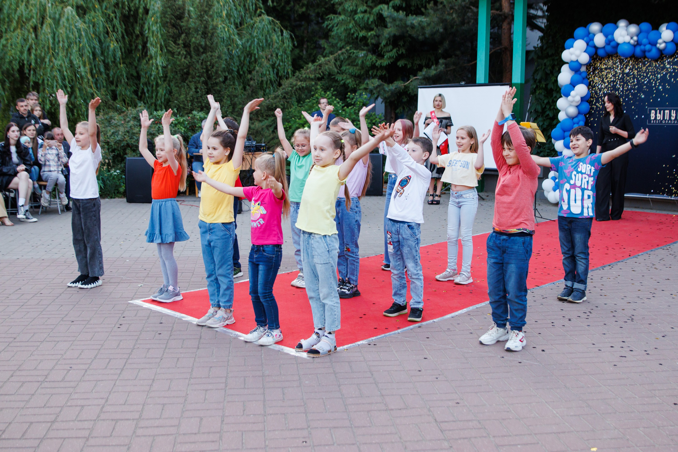 Выпускной 2023. Репортажный фотограф Минск ❘ Костецкий Илья ❘ Беларусь