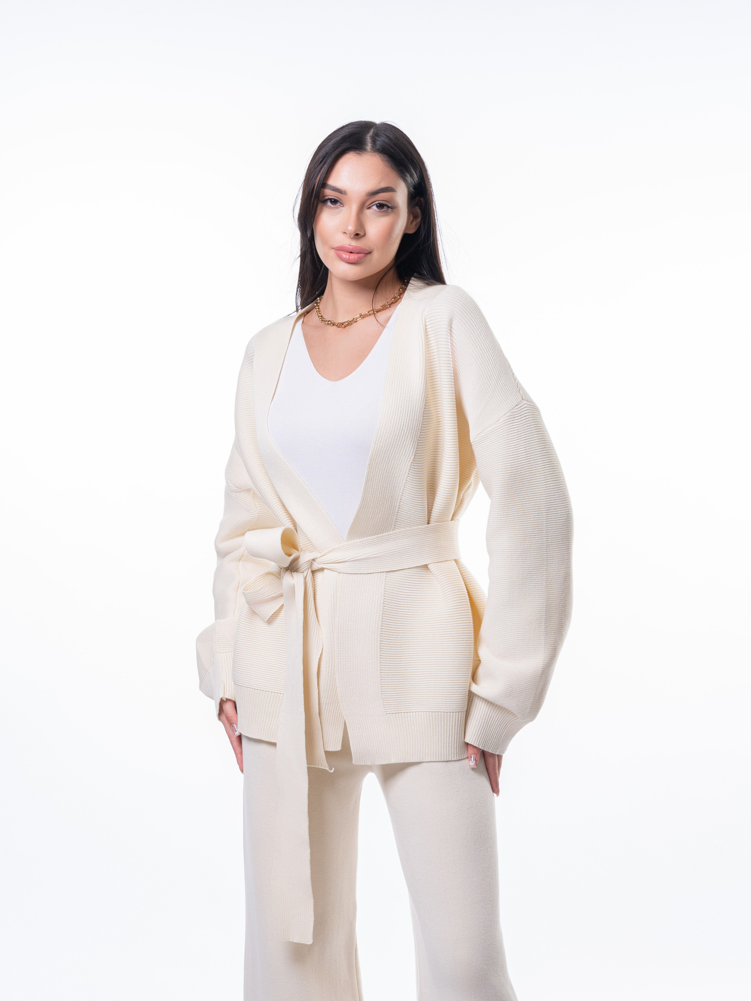 Каталог Девушки. Студия рекламной и предметной съемки товаров WELKO Studio