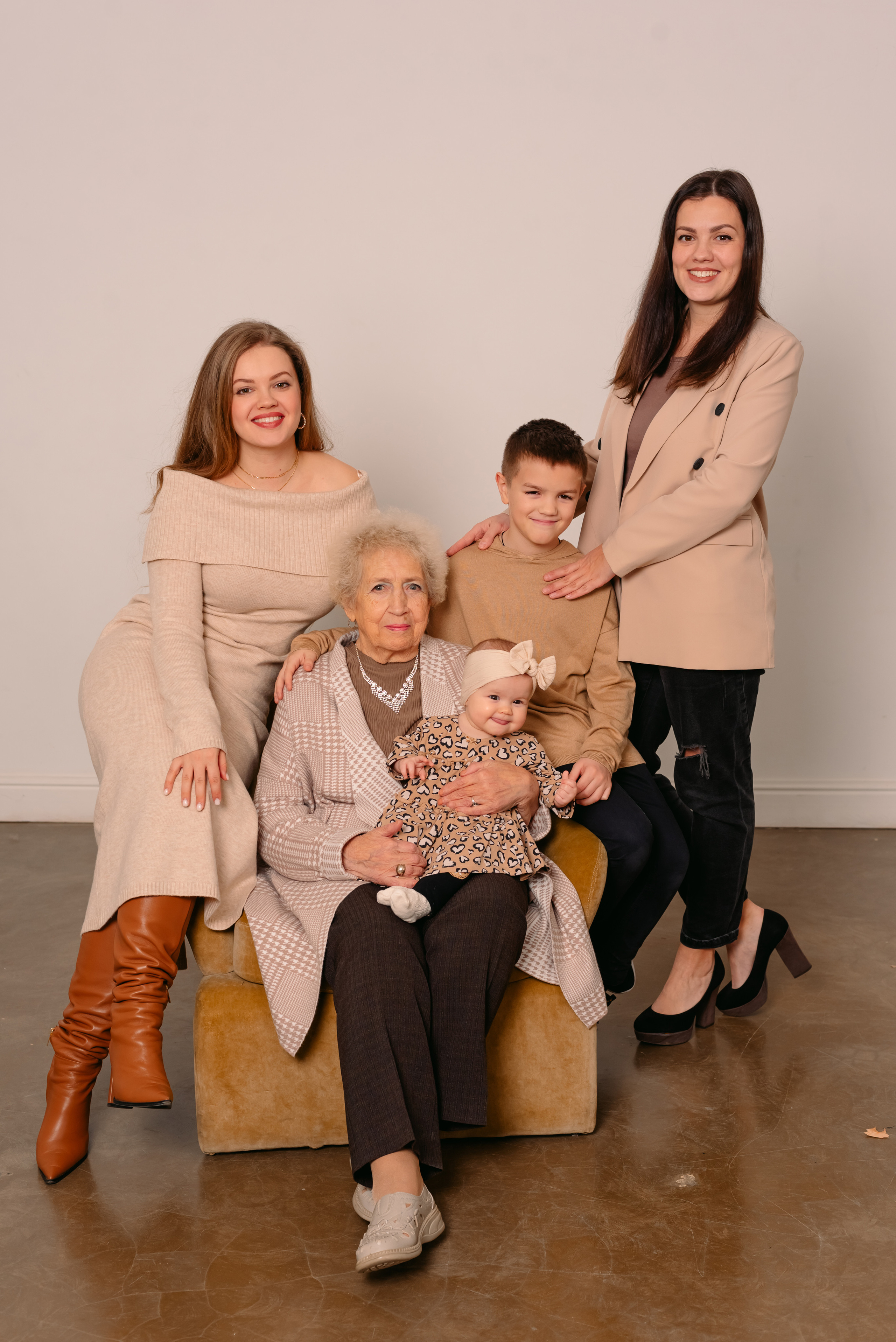 Фотосессия большой семьи. Фотограф Юлия Кондратьева