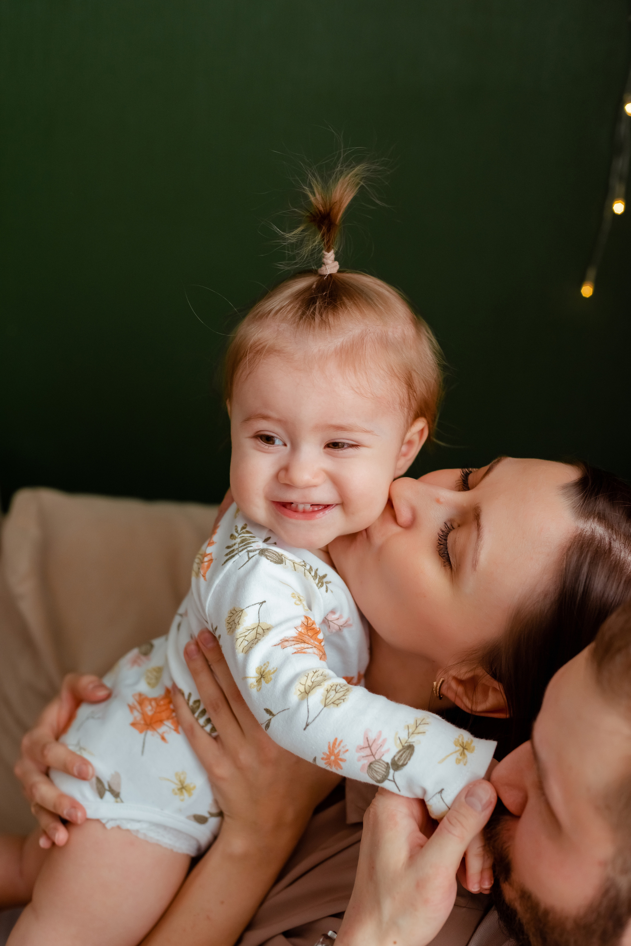 Семейная фотосессия дома. Фотограф Юлия Кондратьева