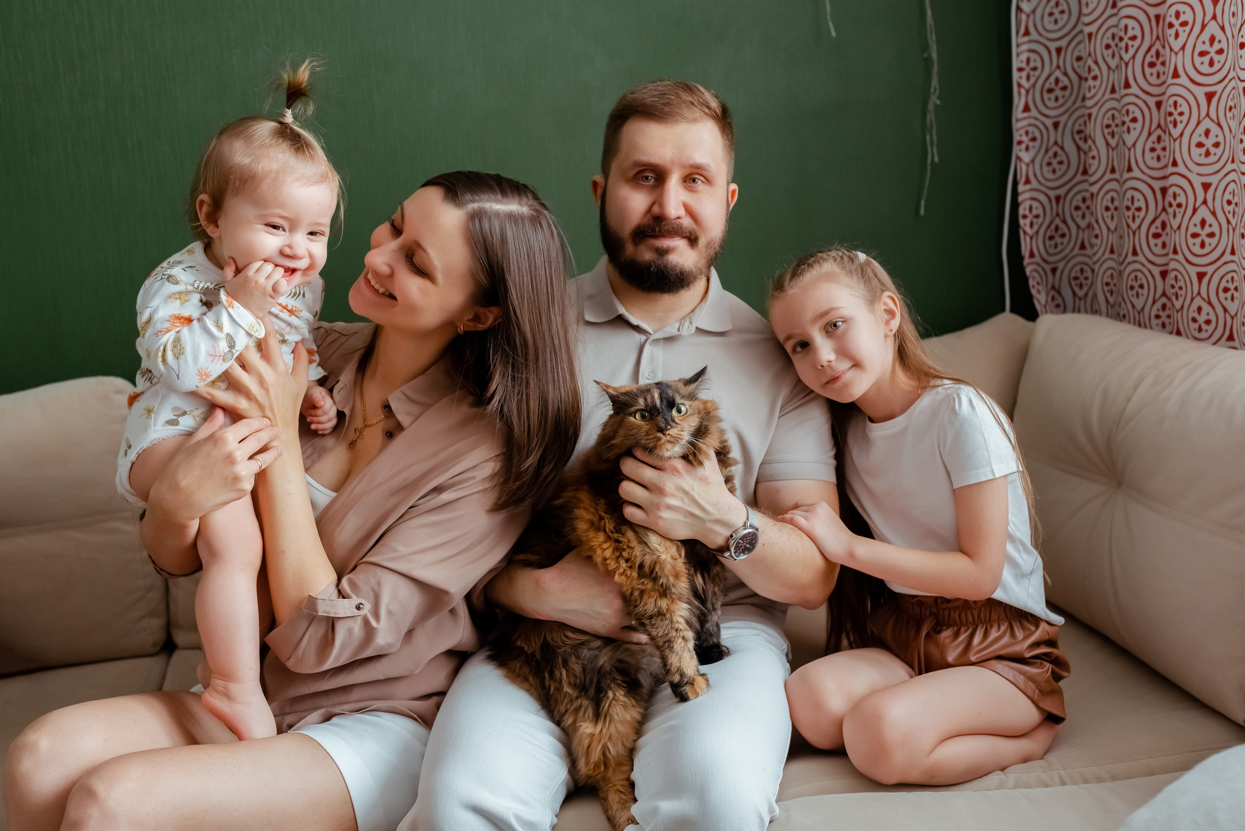 Семейная фотосессия дома. Фотограф Юлия Кондратьева