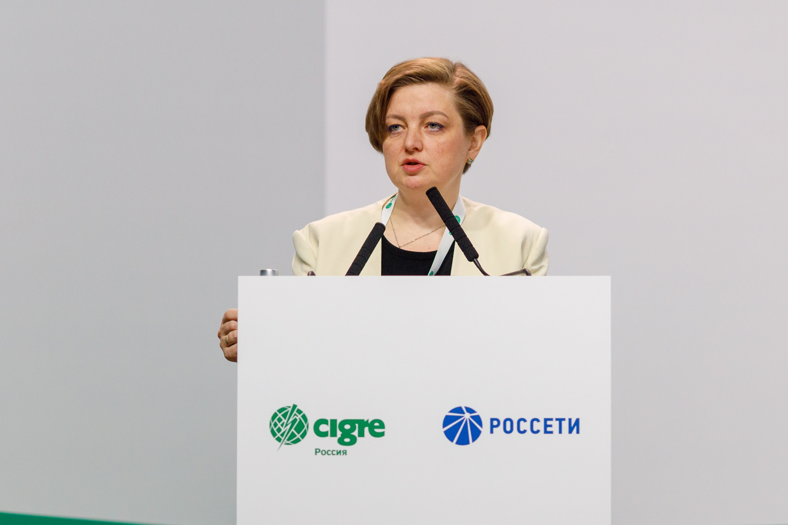 Фотосъемка конференции CIGRE в ПАО Россети. Репортажный фотограф Борис Геер