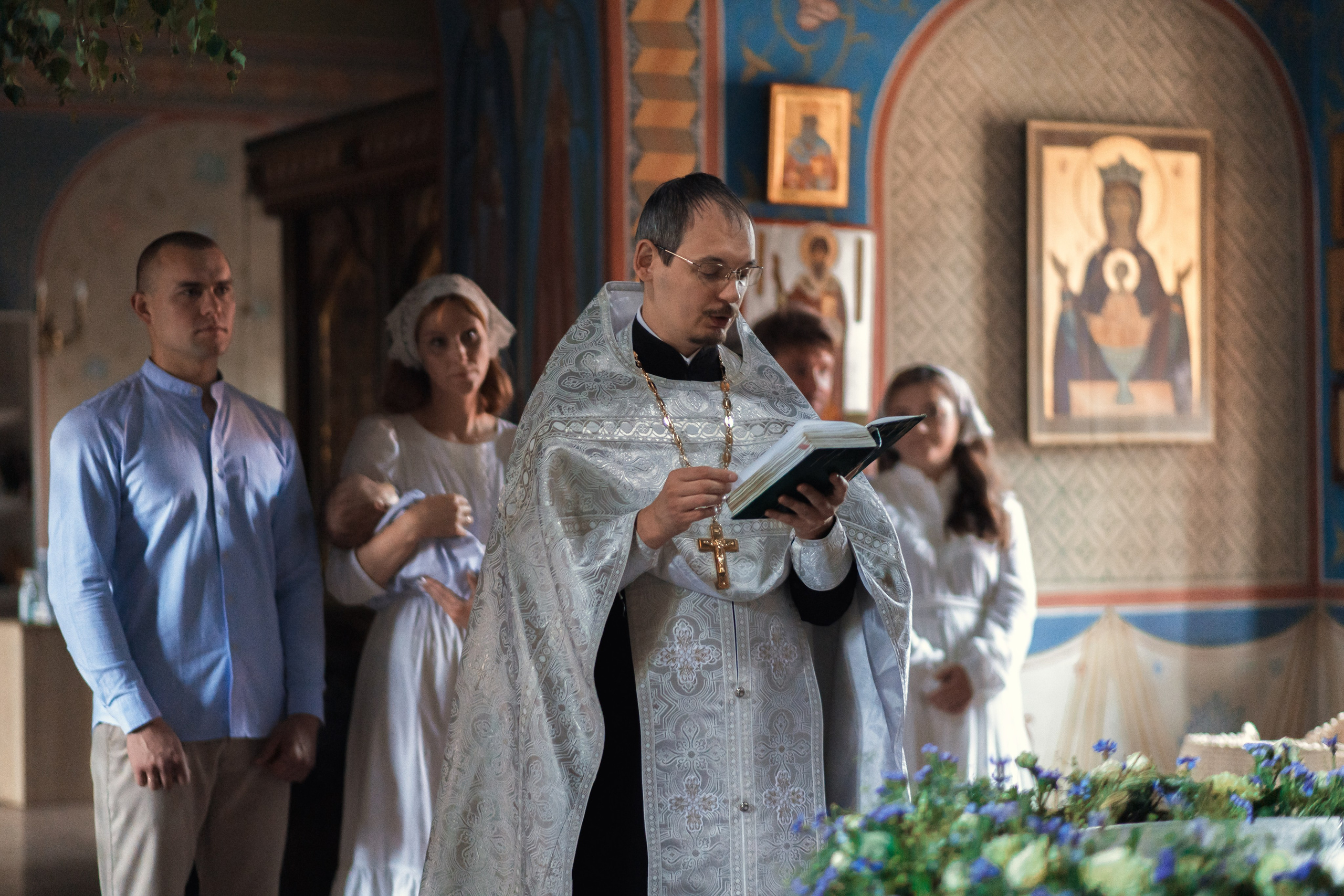 Крещение в Знаменской Церкви г. Переславль Залесский. Профессиональный фотограф в Москве и Мо Мария Шантарёва