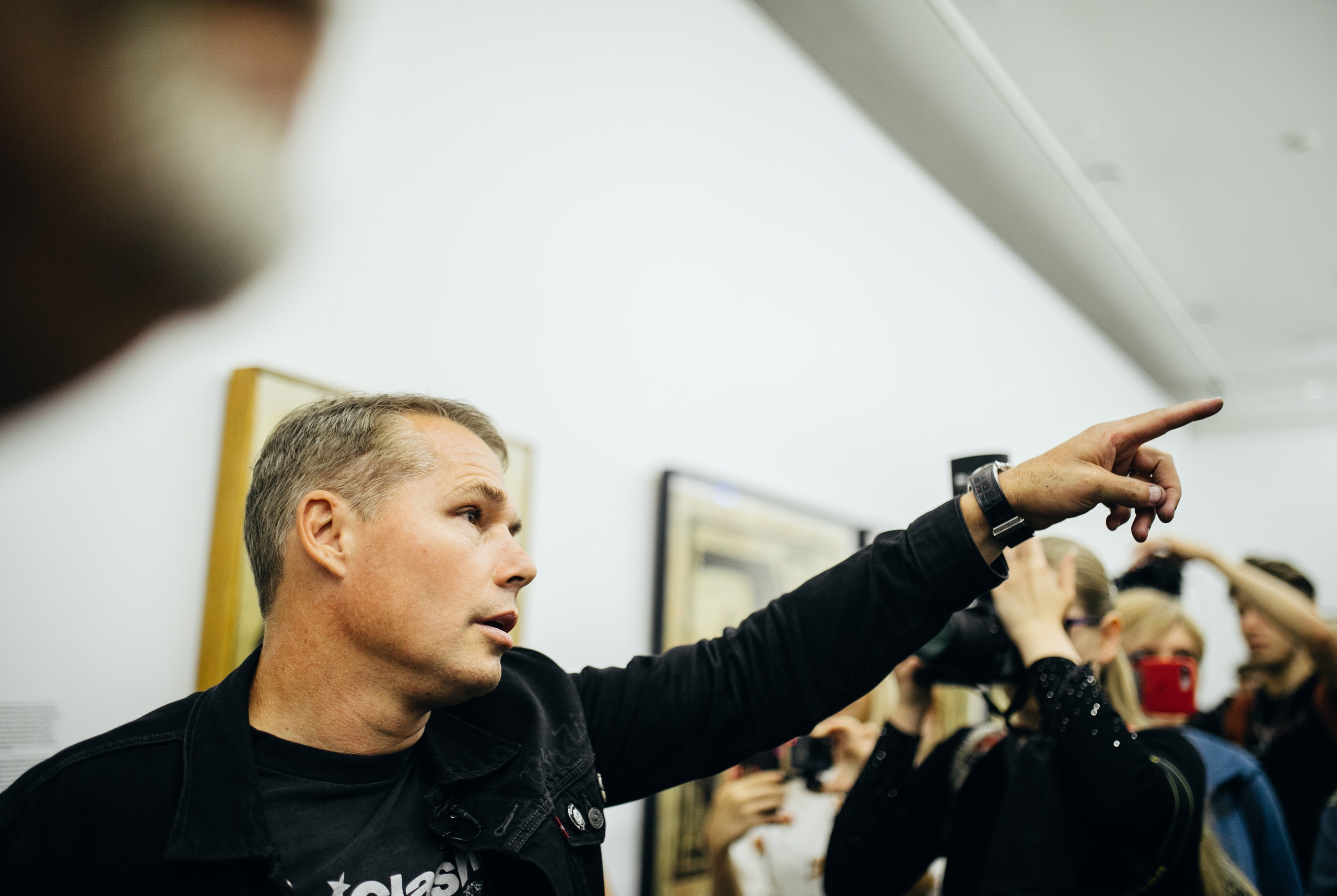 Выставка Шепарда Фэйри проект «Форс-мажор» в ММОМА. Репортажный, event, концертный и backstage фотограф из Москвы Виталий Кривцов