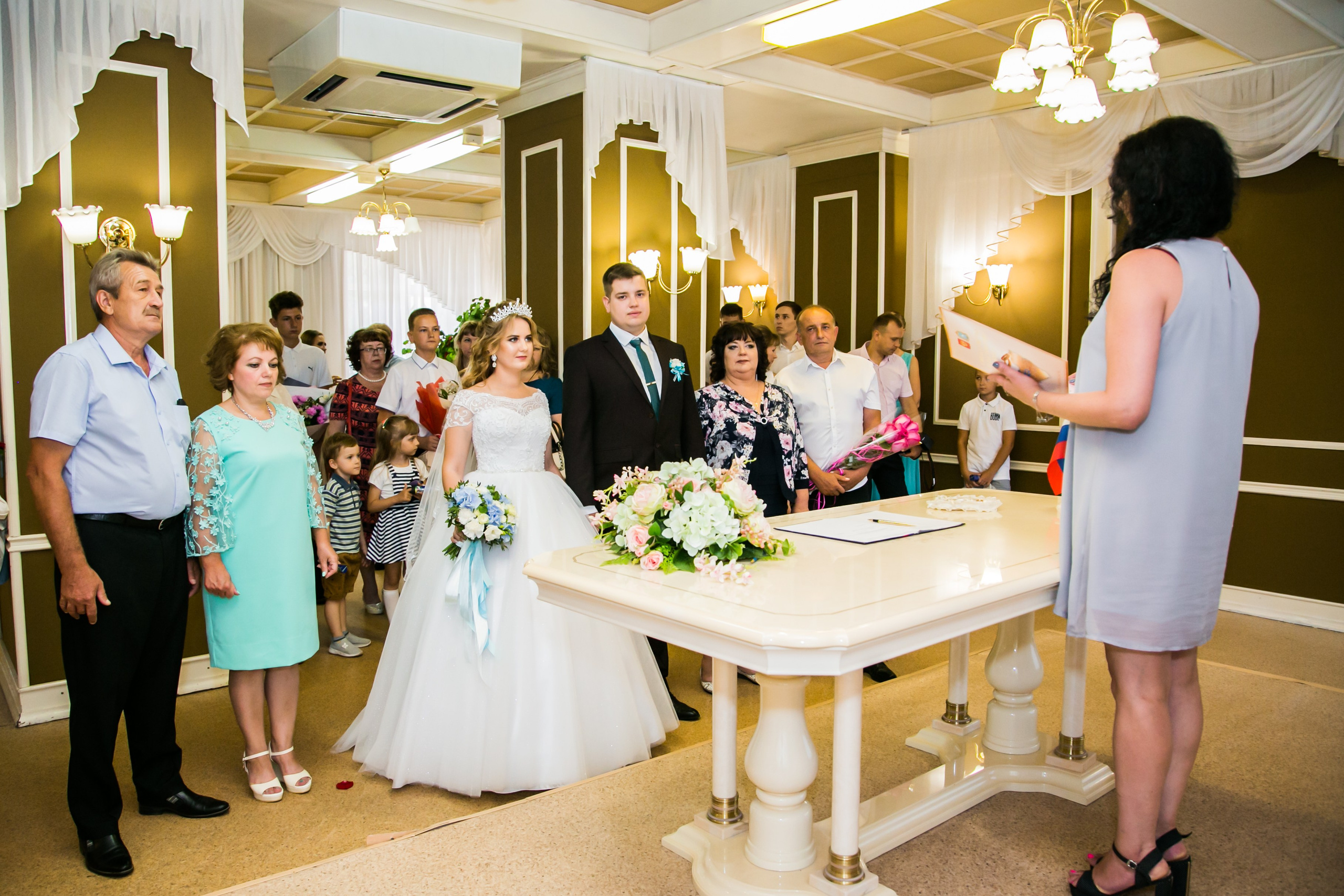 Свадебная фотосессия в Тольятти. Свадебный фотограф, видеограф в Самаре, Самарской области. Видеосъемка