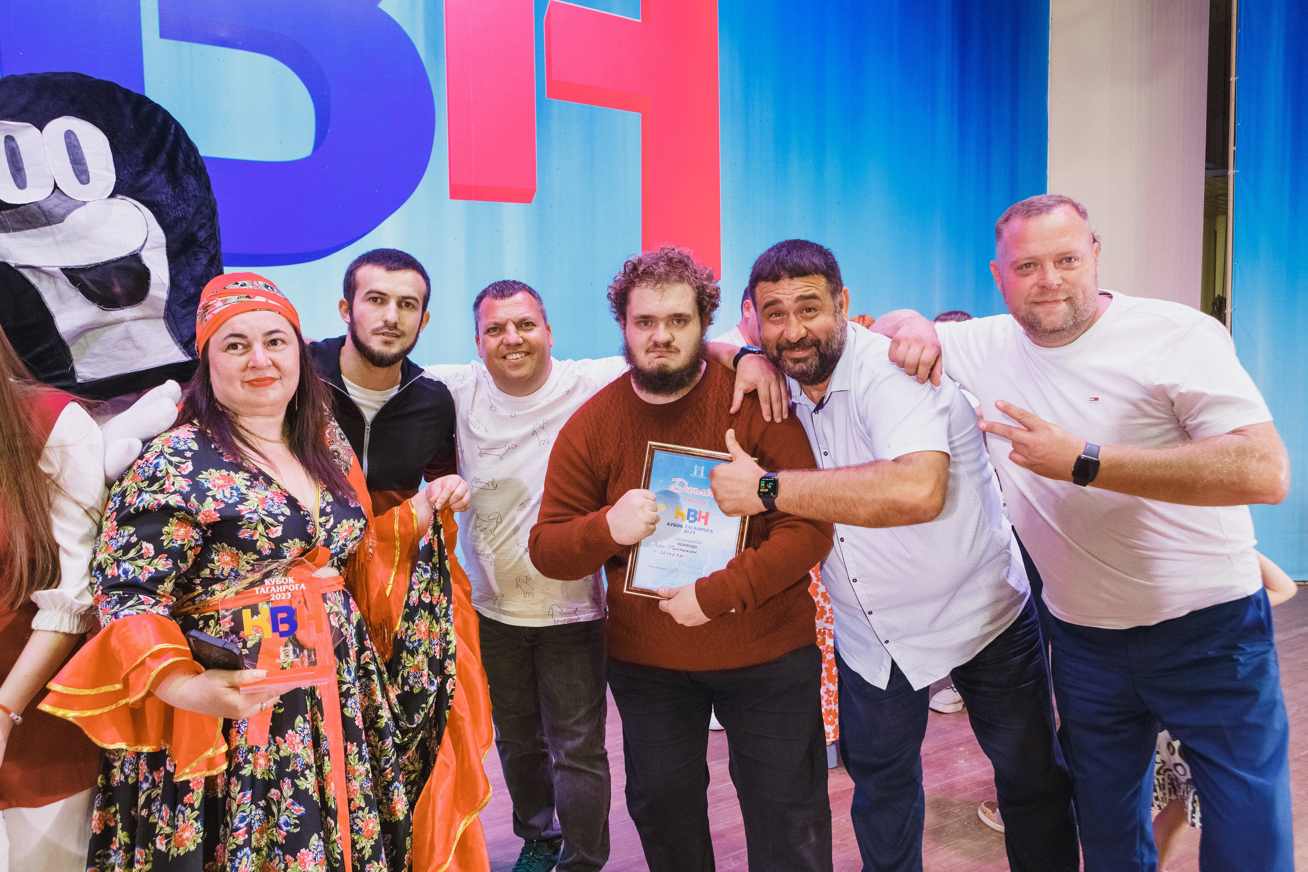 Шутки с уголка: Весёлый день с КВН в Парке Горького Таганрога. Свадебный и семейный фотограф в Таганроге Бакарюк Антон