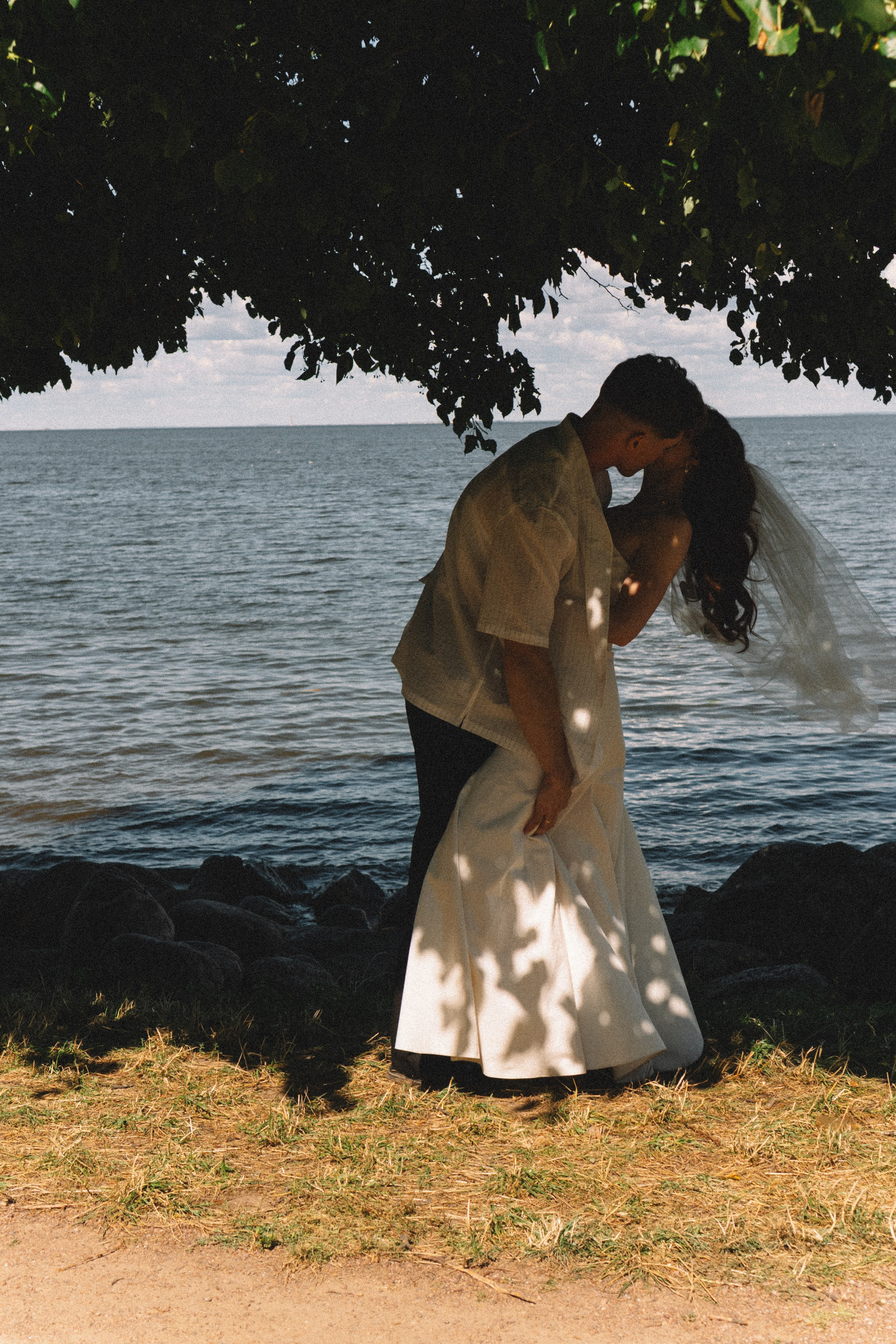 СВАДЕБНАЯ СЬЕМКА В ПЕТЕРГОФЕ И СЬЕМКА РЕПОРТАЖА В ЗАГСЕ ПЕТЕРГОФА. Профессиональный фотограф, Санкт-Петербург — Виктория Богомолова