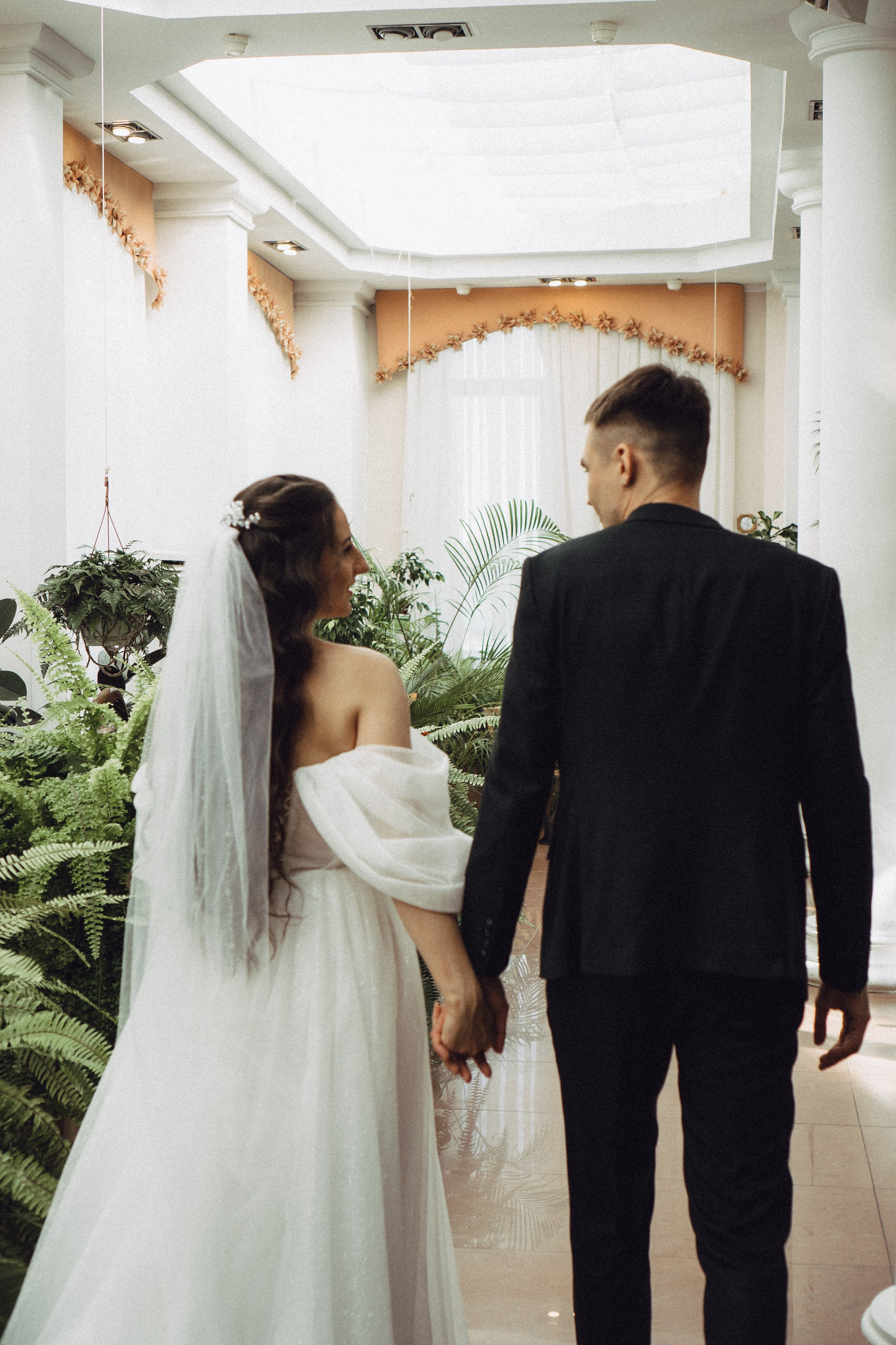 СВАДЕБНАЯ СЬЕМК В ПАРКЕ 300-ЛЕТИЯ. Профессиональный фотограф, Санкт-Петербург — Виктория Богомолова