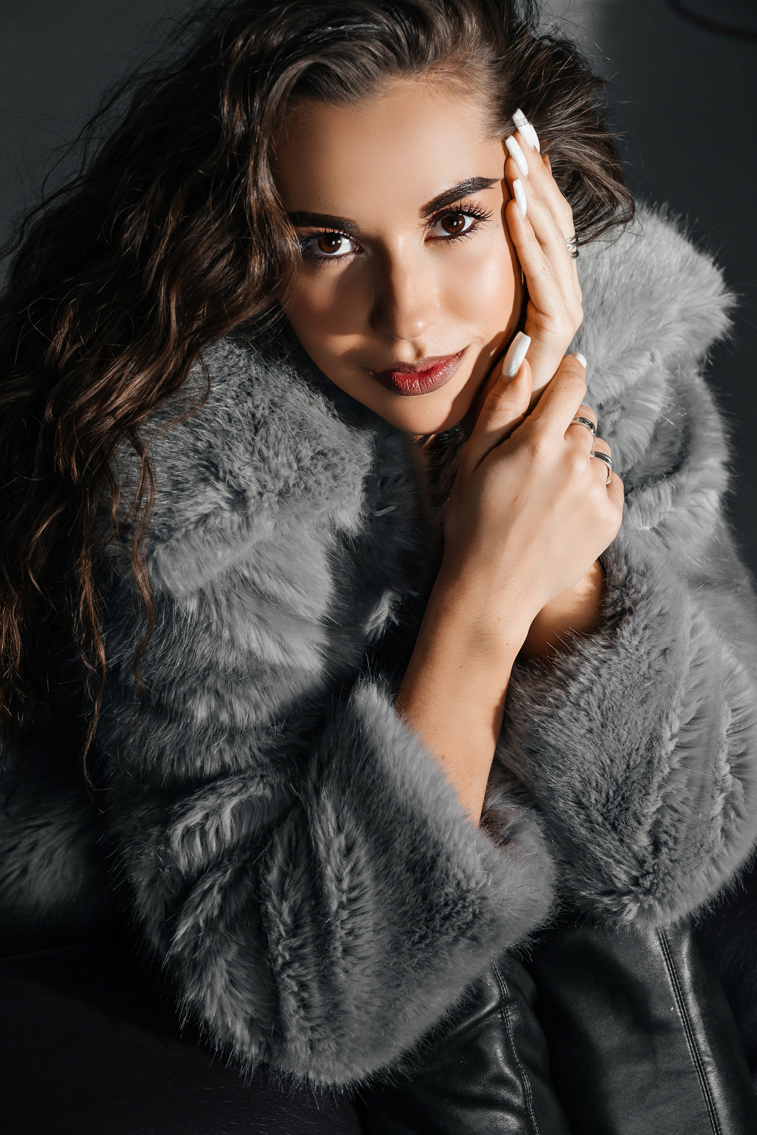 Съемки в интерьере студий. Виктория Алпеева — фотограф по любви