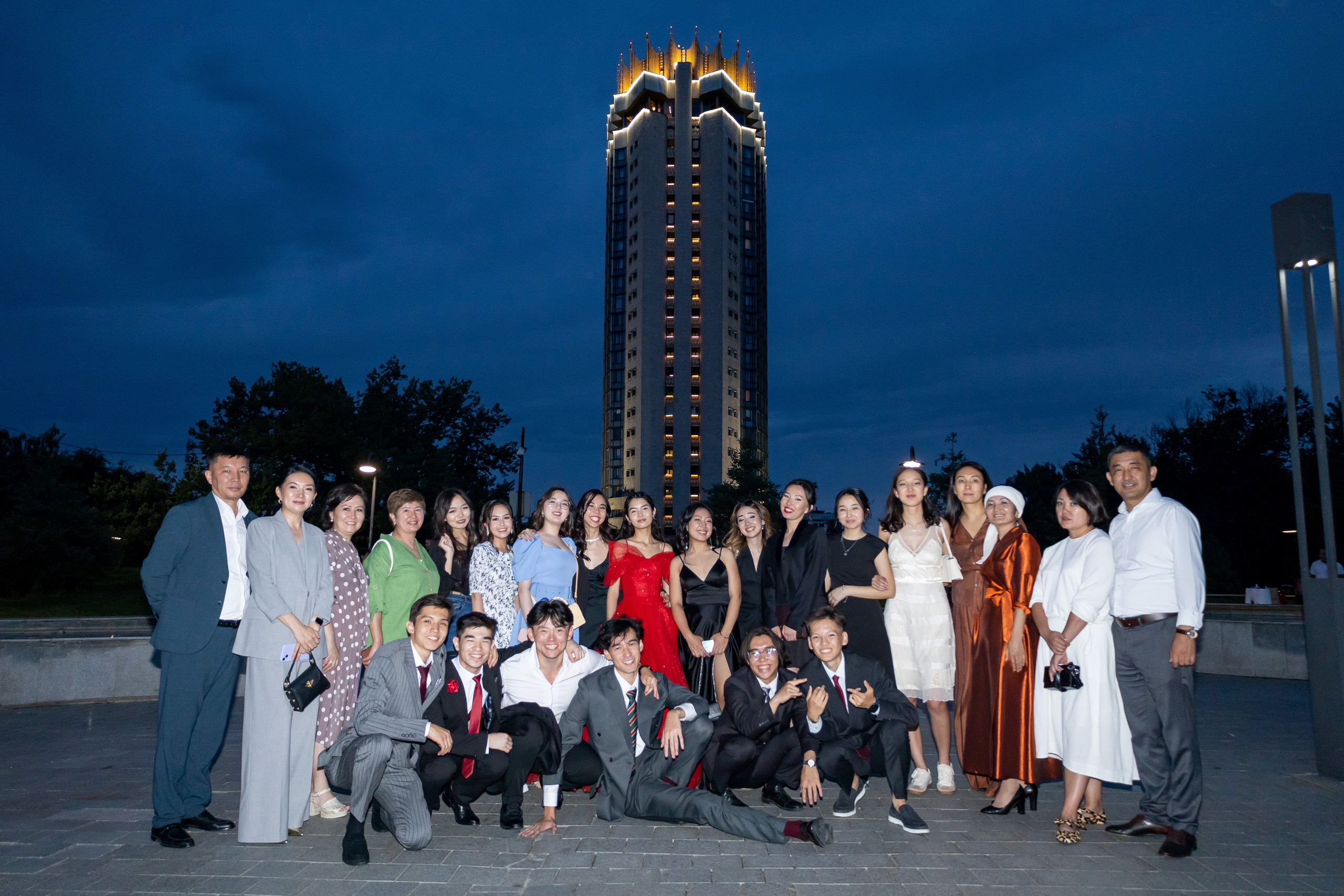 Выпускной вечер | Встреча рассвета. Фото и видеосъемка в Алматы