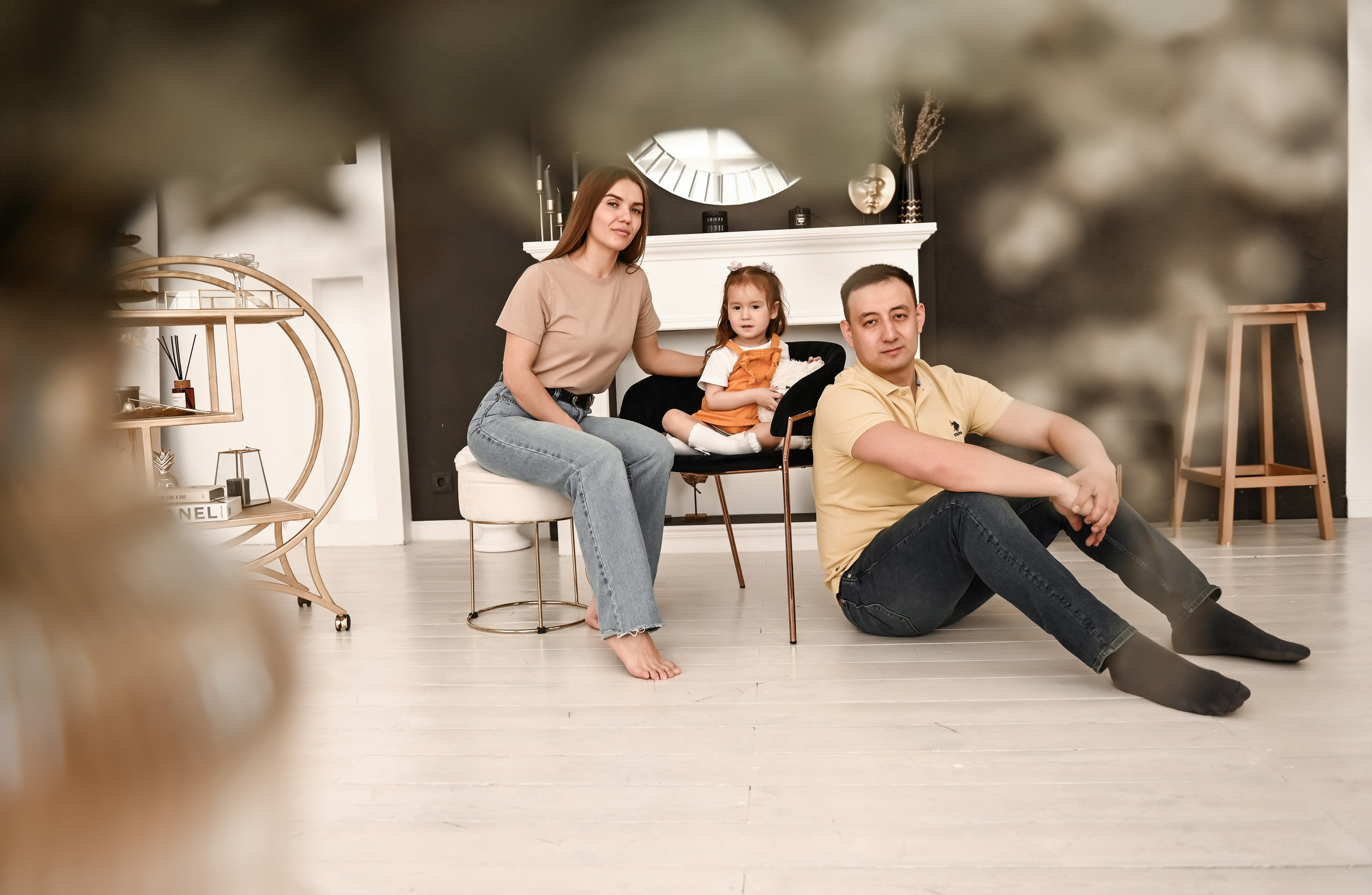 Семейная студийная  фотосессия 2. Свадебный, семейный, детский, контент фотограф в Омске Максим Ильин