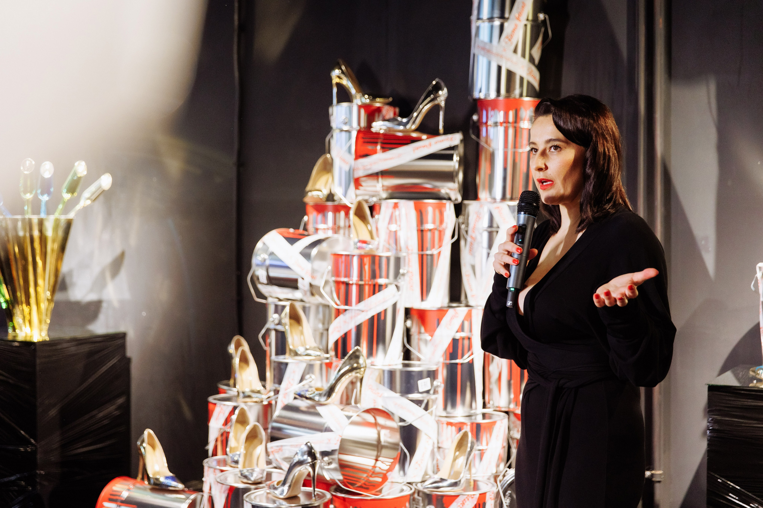 Anastasiapanibratova. «Новые туфли из Коллекции «№ 1» в уникальной упаковке!. Репортажный фотограф на мероприятие в Москве Алексей Терентьев