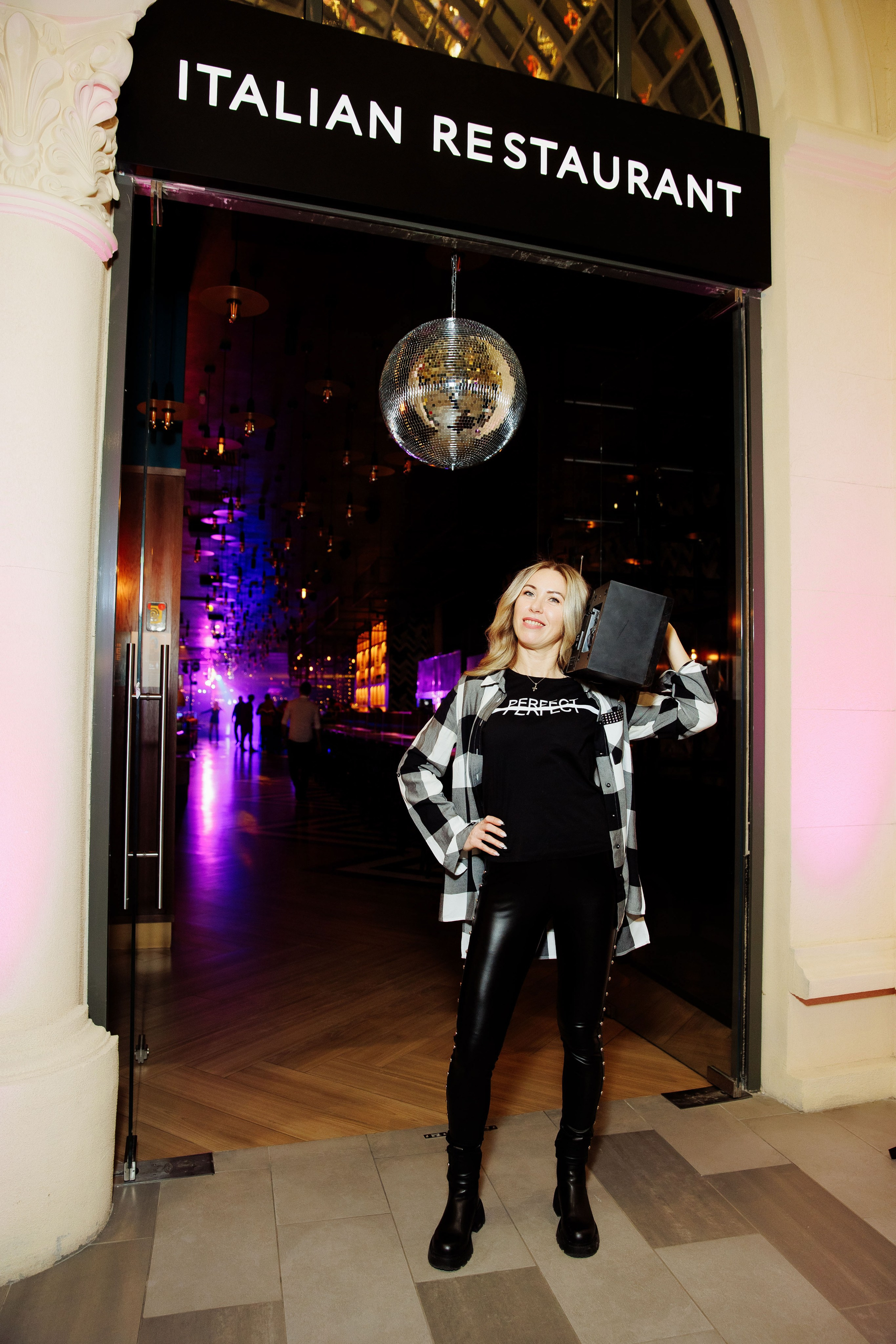 Открытие ресторана Baleno в Острове мечты. Репортажный фотограф на мероприятие в Москве Алексей Терентьев