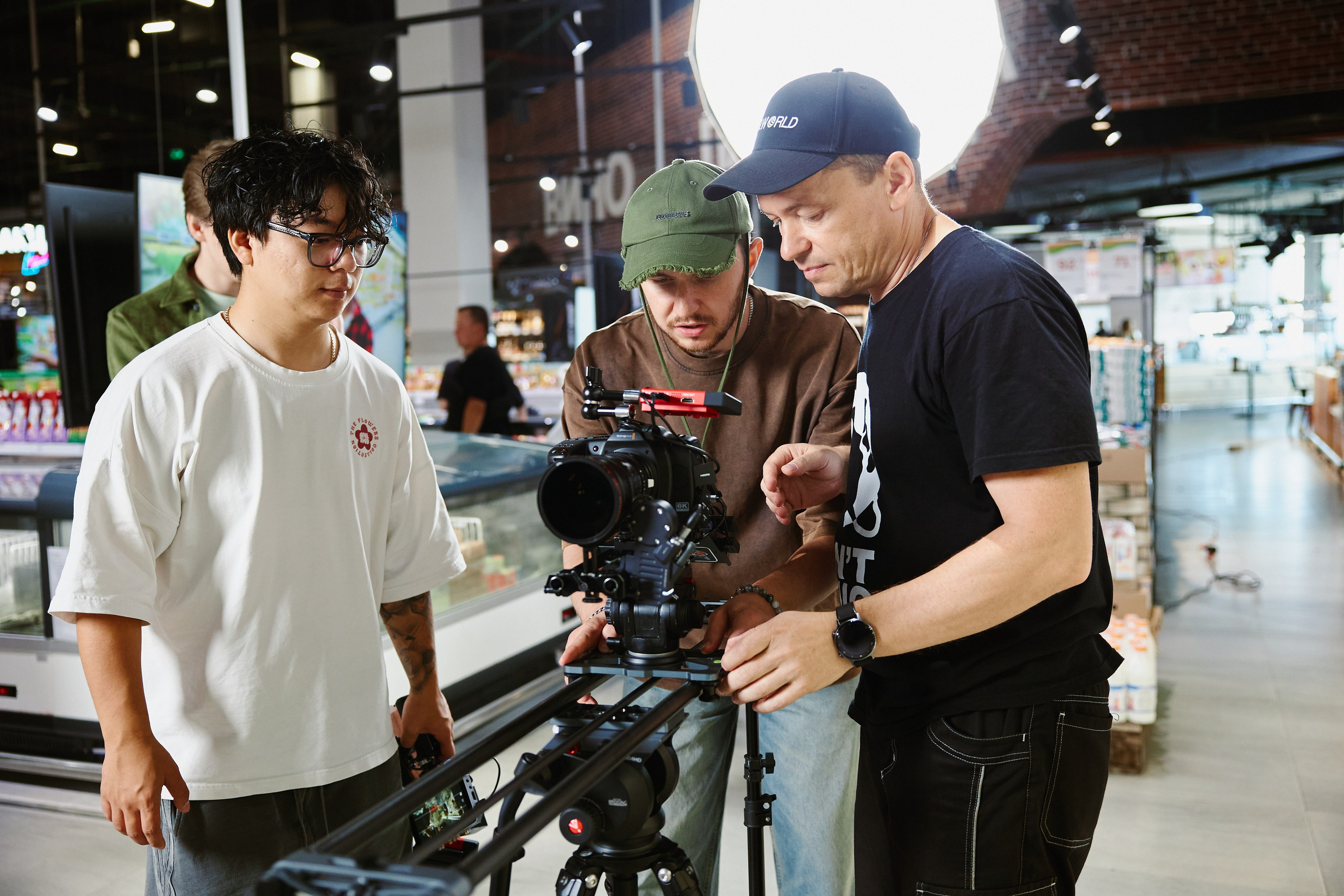 СОЛЬ PRODUCTION БЭК (BROSKO). ФОТОГРАФ НА МЕРОПРИЯТИЕ ОТ СОЛЬ МЕДИА PRODUCTION