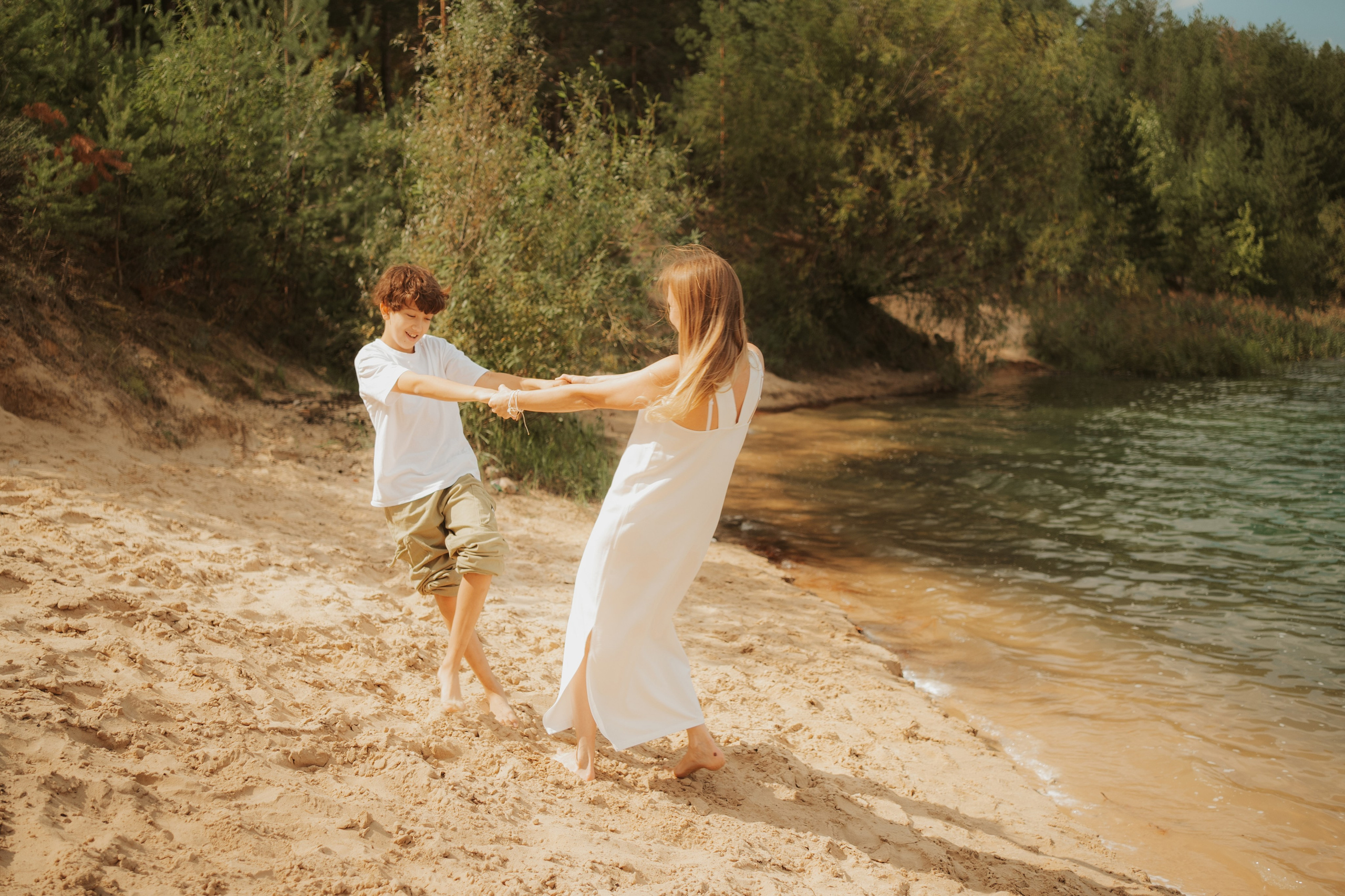Алексей, Татьяна и Миша. Выходной на озере Изумрудное. Фотограф Анна Кузнецова | Казань | Красная Поляна, Сириус, Сочи