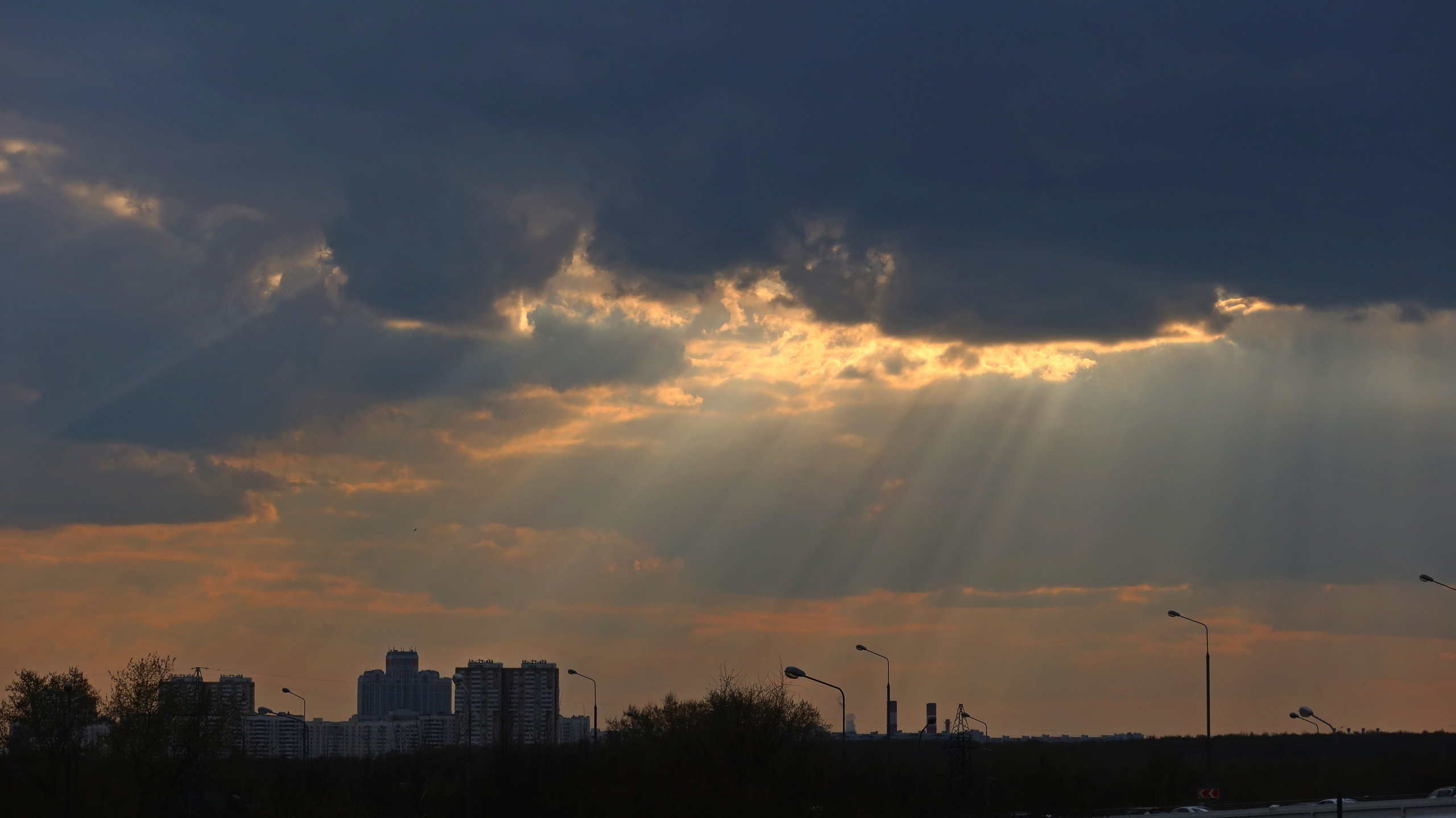 Улица, люди, жизнь…