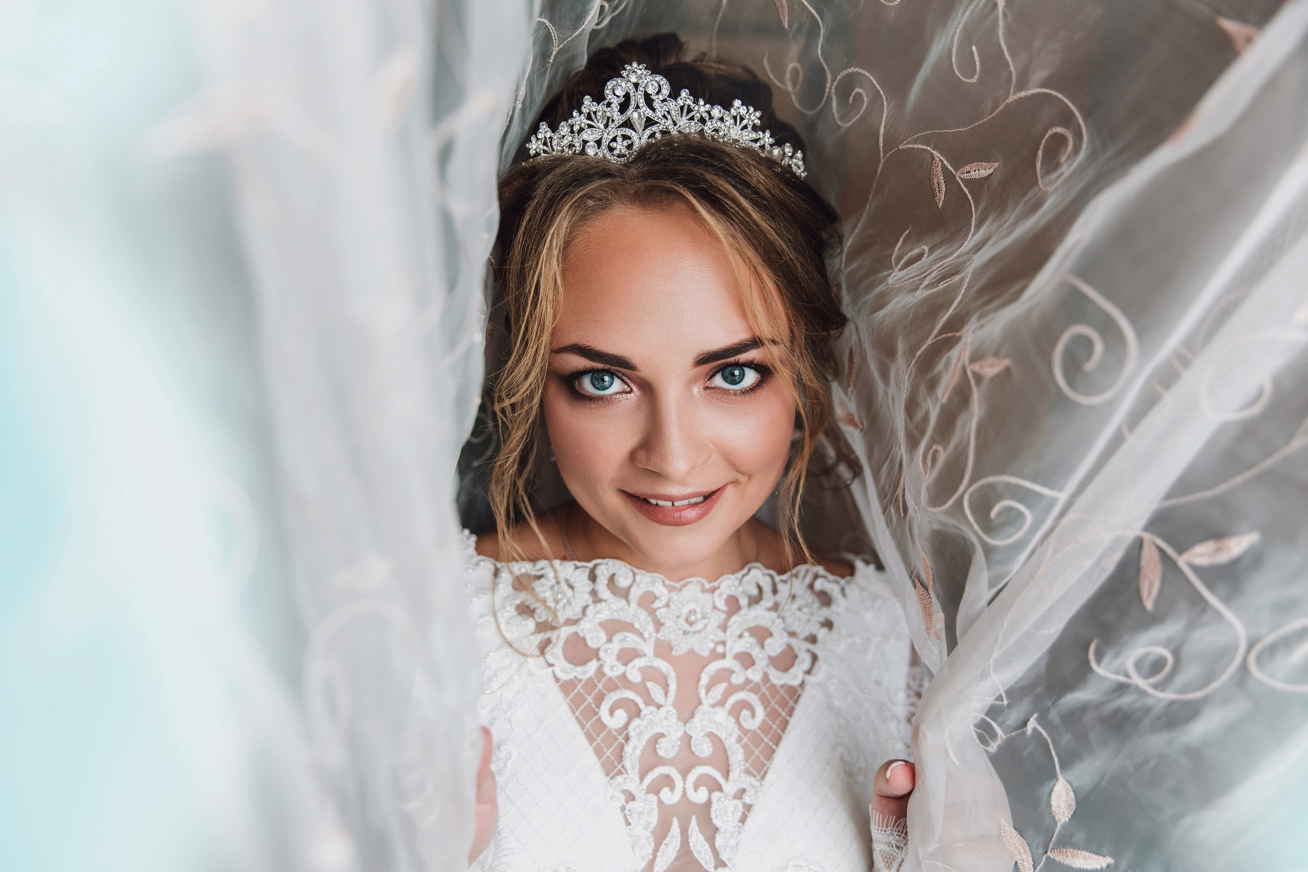 Макияж и прическа для невесты