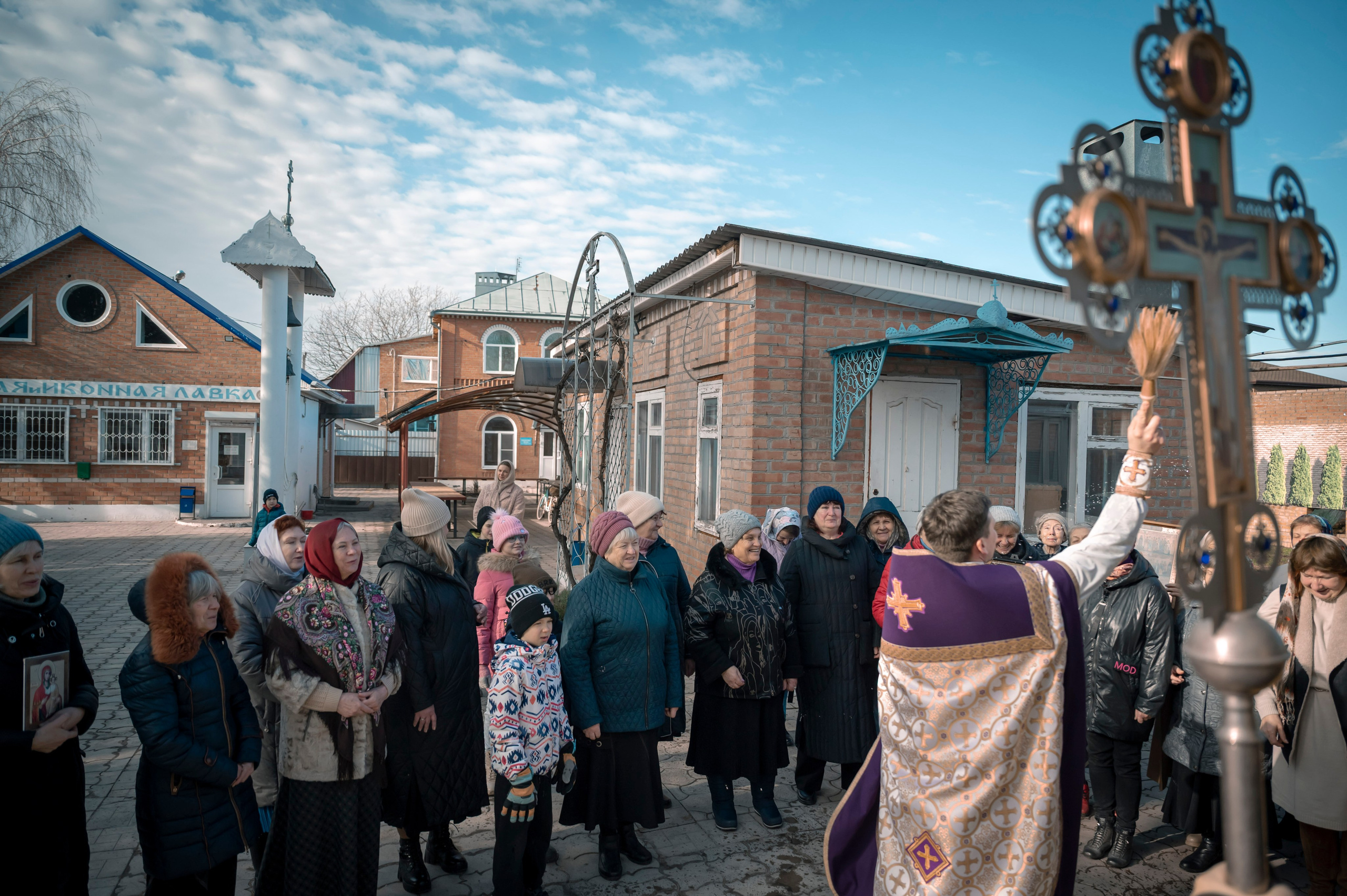 Никольский храм, г. Зерноград. Торжество Православия. Антон и Татьяна Денисенко — В храме