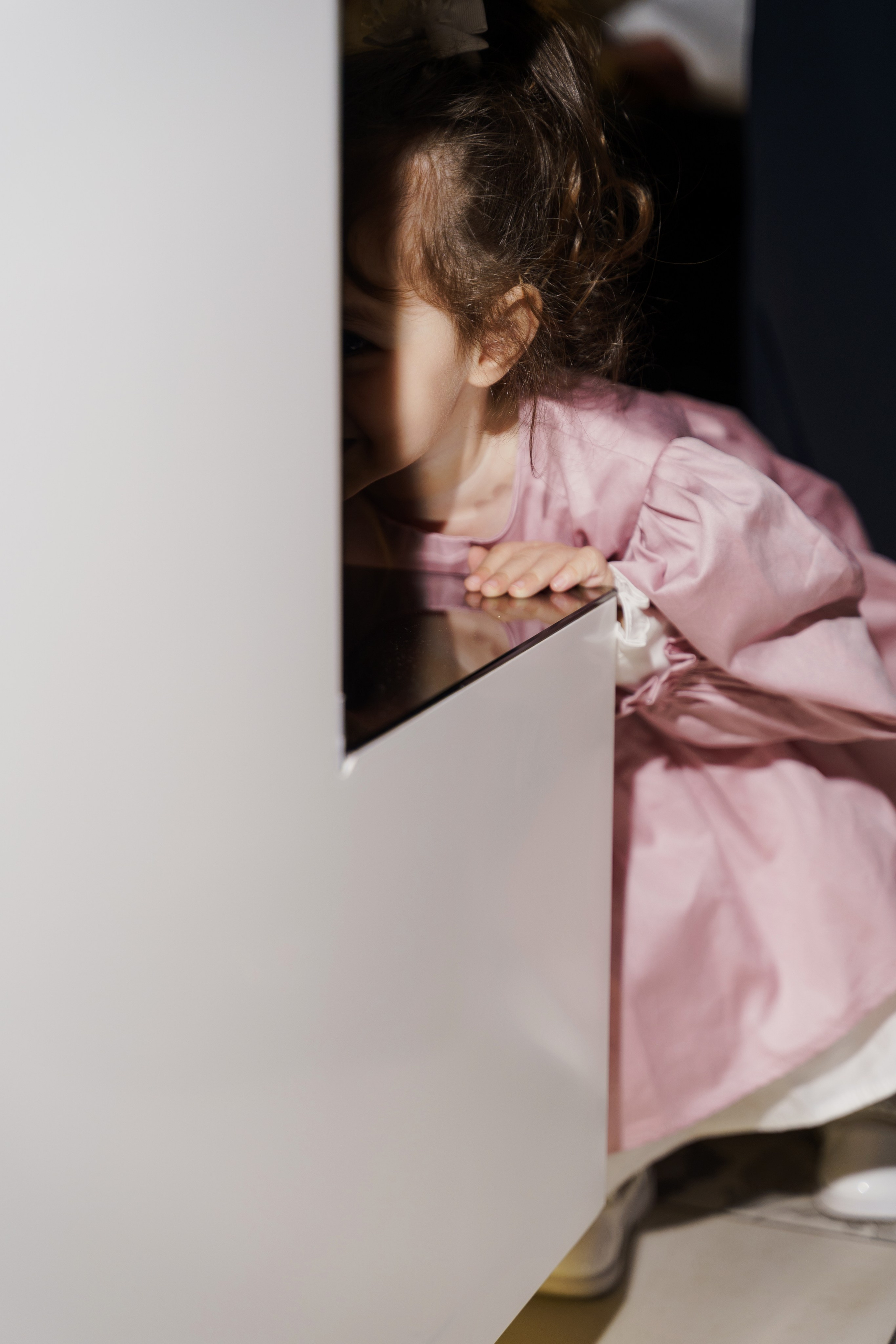 Красивое обручение на берегу чёрного моря в Лермонтово от ТВИНС СТУДИО. ТВИНС СТУДИО — лучшие свадебные фотографы и видеографы в Краснодаре