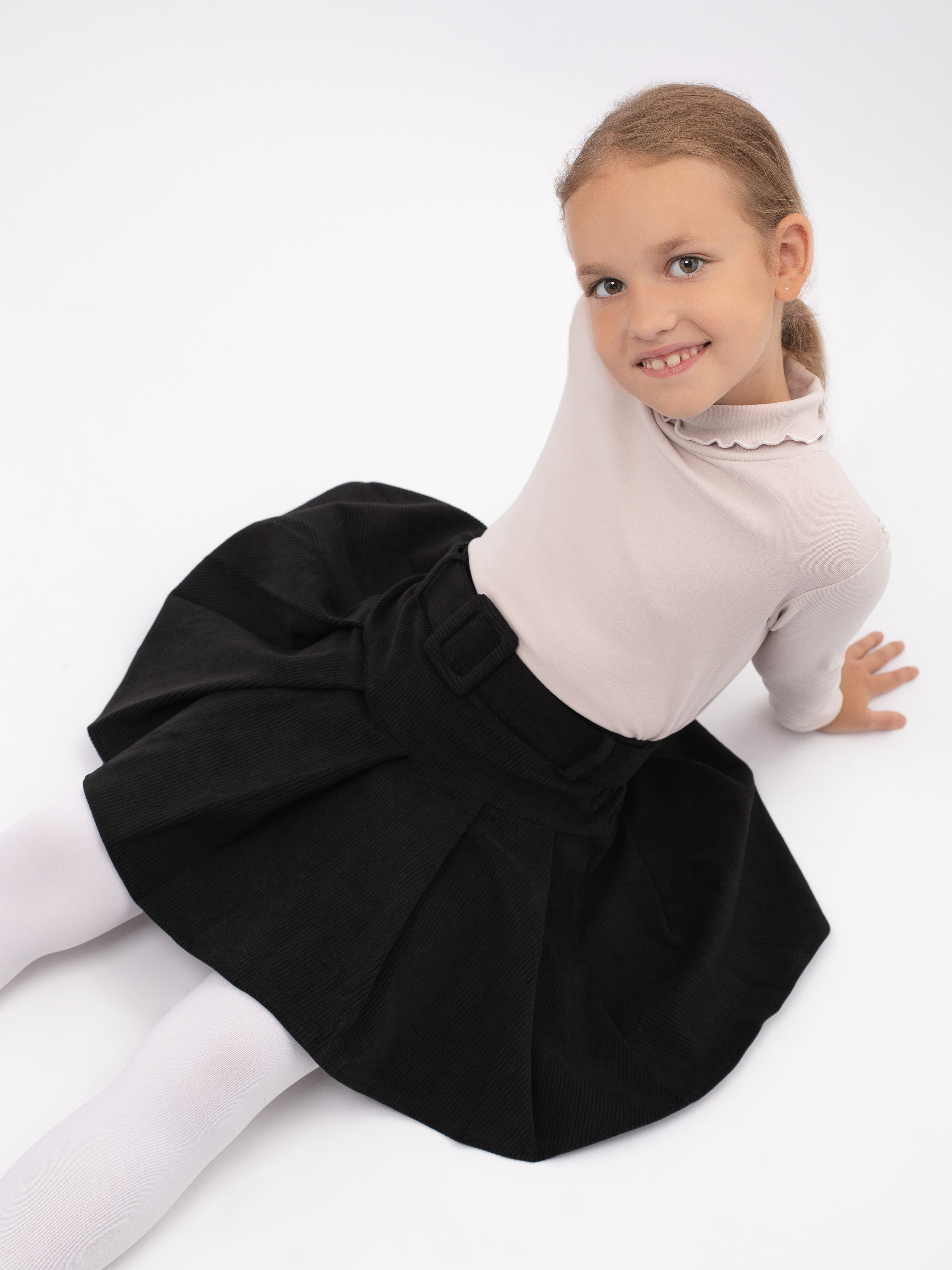 Школьная одежда. Фотостудия предметной и модельной съёмки для маркетплейсов