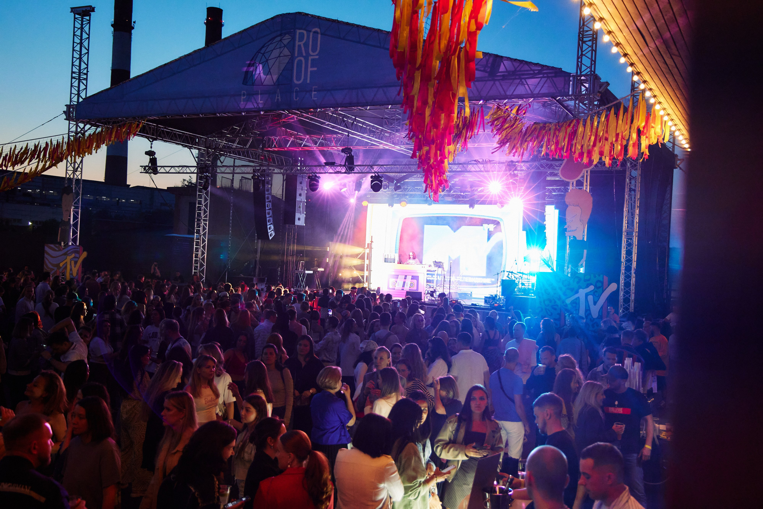 Cava MTV Hits. Reportage photographer Vlad Shishkin