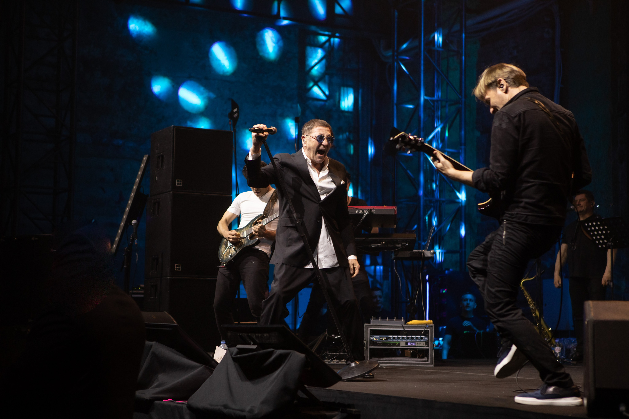 Строительная компания Л1- 32 года. Специальный гость — Григорий Лепс. Двойняшки-фотографы Анна и Анастасия в Санкт-Петербурге